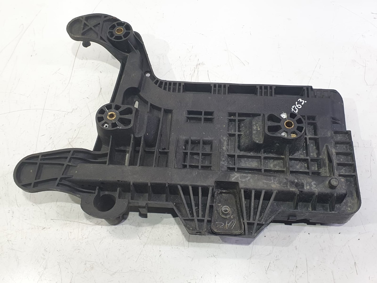 Suport baterie 1km915333 Volkswagen Golf 5 (2003 - 2009)