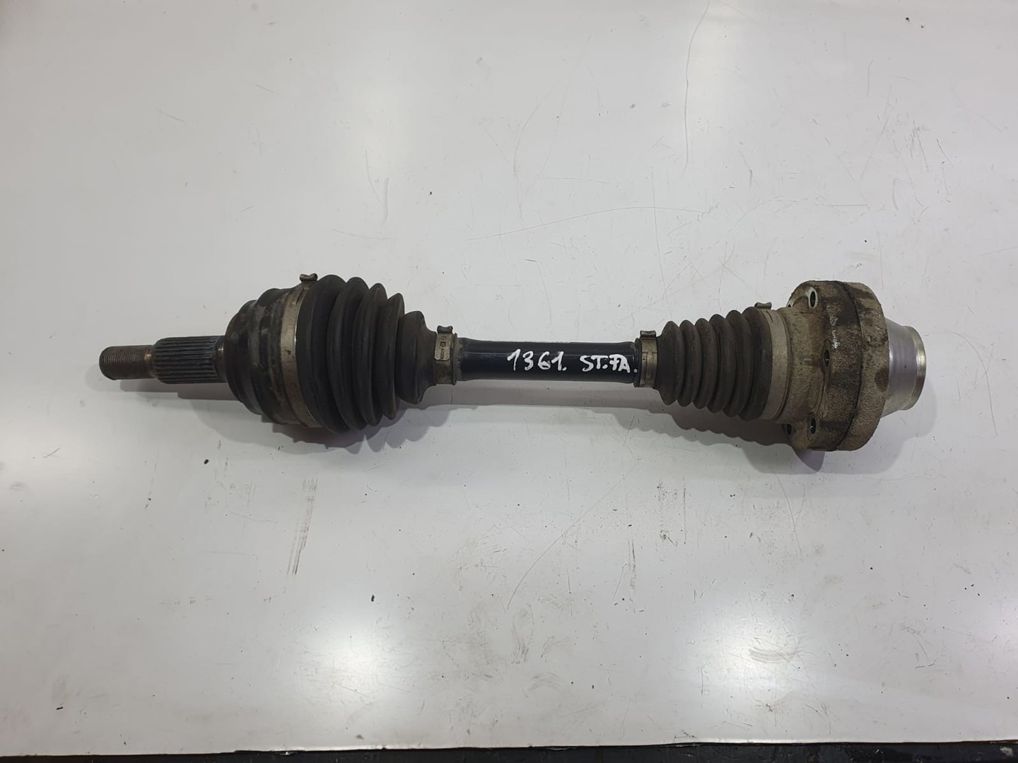 Planetara stanga fata 7p0407271a Volkswagen Touareg 2 (7P) (2010 - 2014)