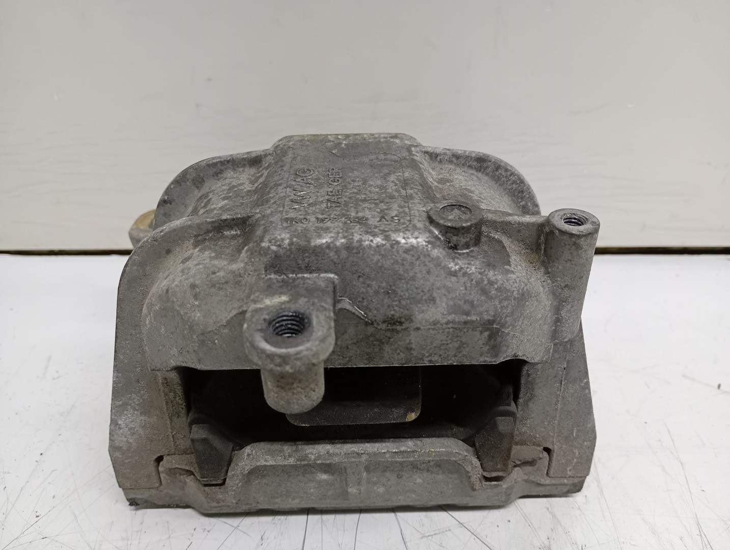 Suport motor 1k0199262 Volkswagen Golf 5 (2003 - 2009)