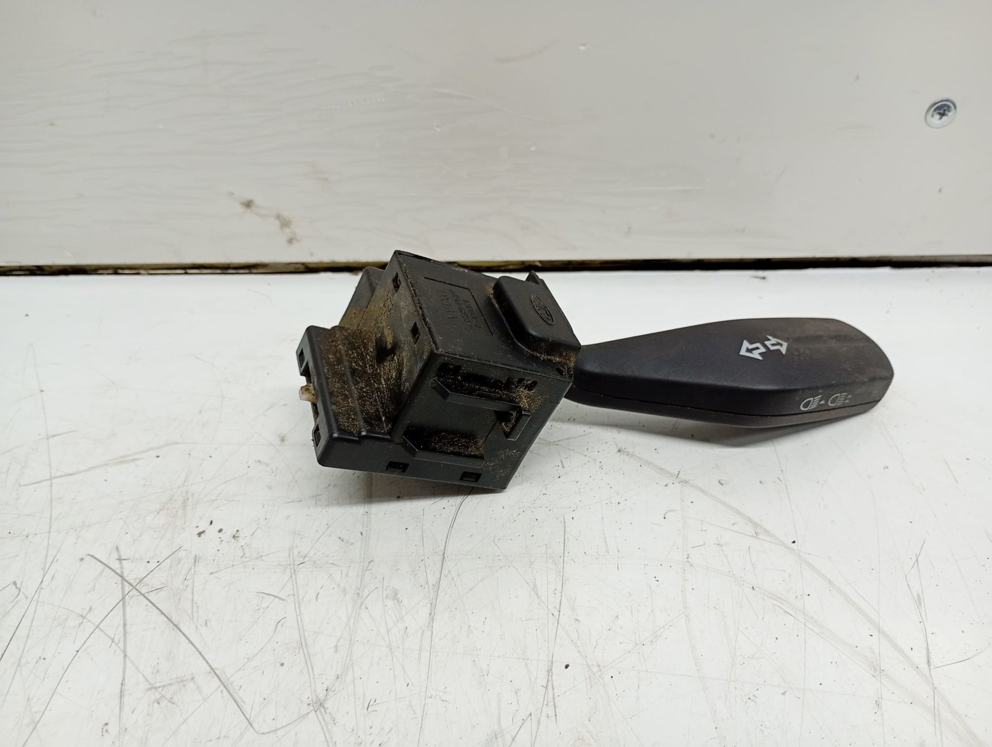 Maneta semnalizare 17D940-1 Ford Focus 2 (2004 - 2008)