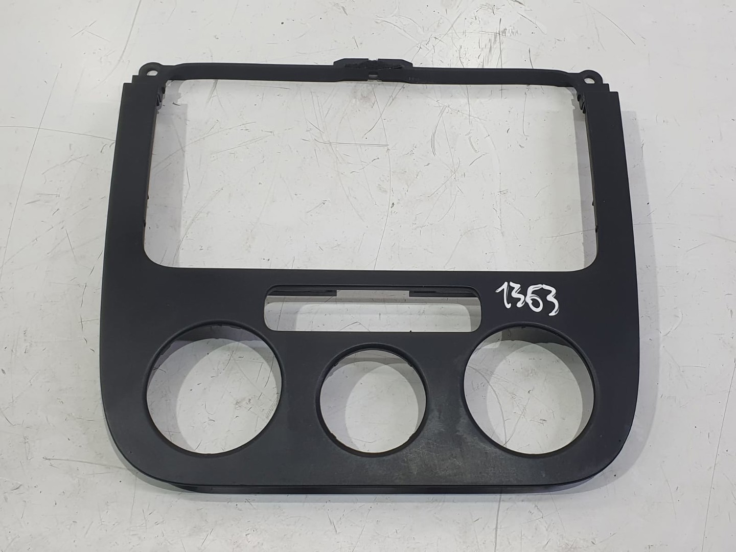 Ornament bord 1k0858069f Volkswagen Golf 5 (2003 - 2009)