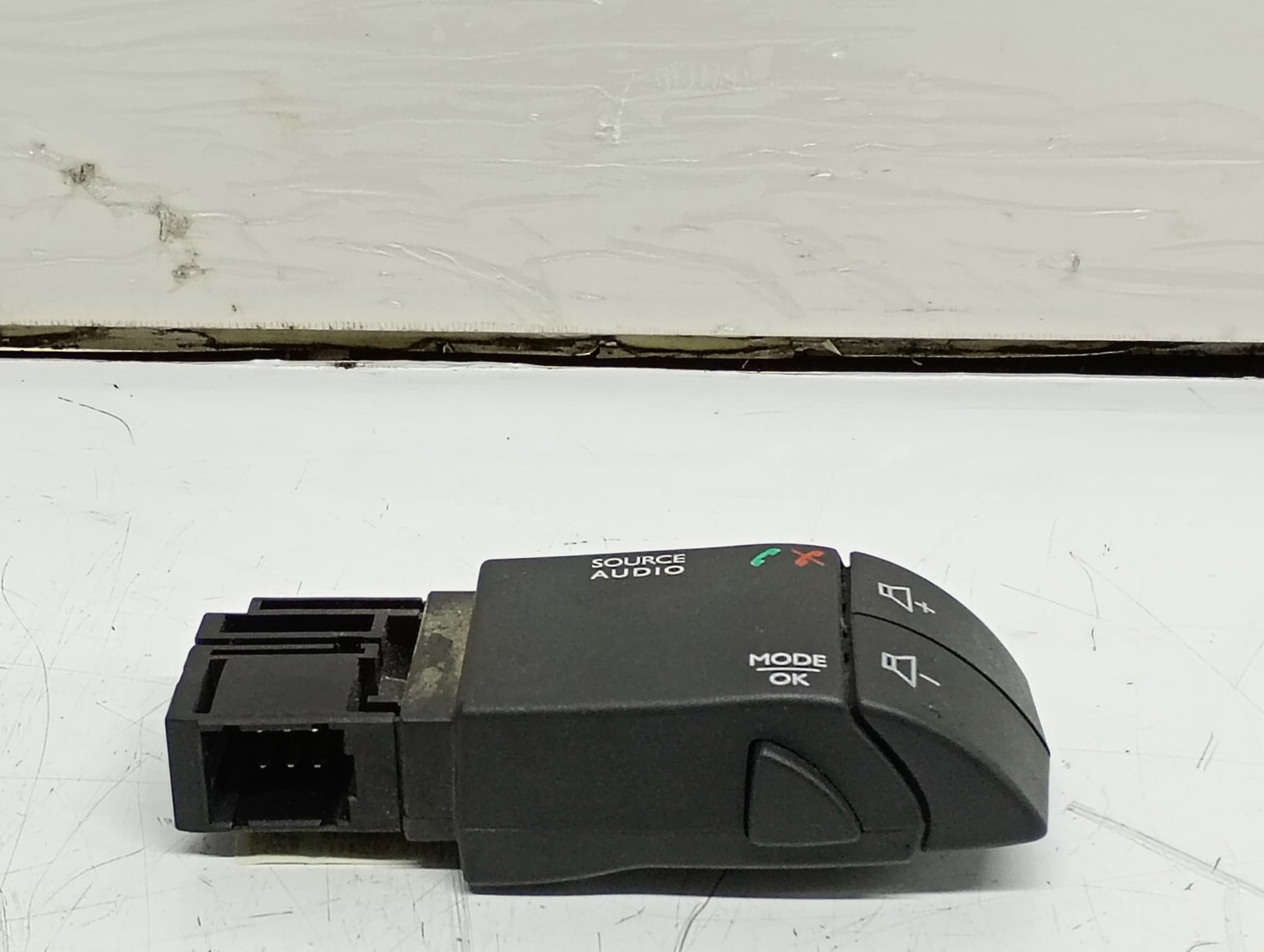 Maneta comanda radio 255522448R Renault Clio 4 (2012 - 2020)