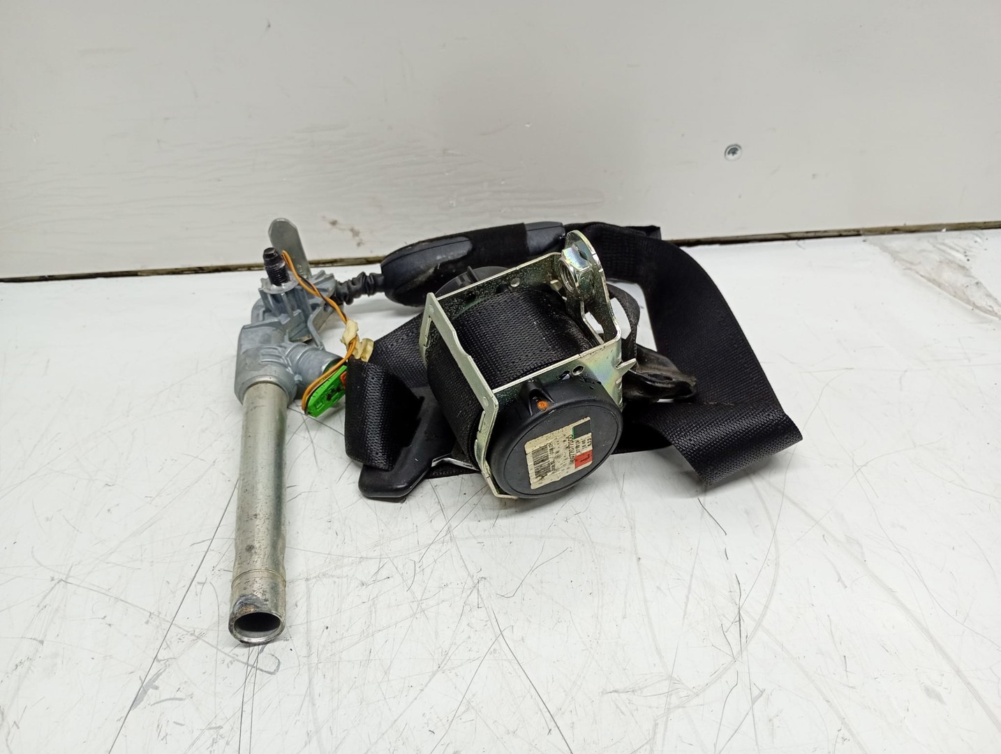 Centura siguranta stanga fata 607707700D Opel Corsa D (2006 - 2011)