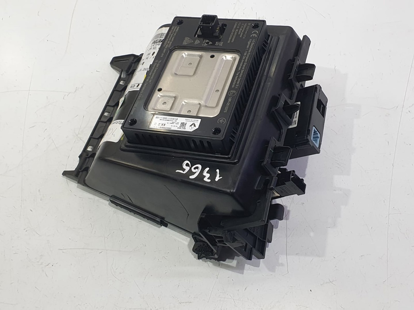 Modul incarcare telefon 283423095r Renault Clio 5 (2019 - 2023)