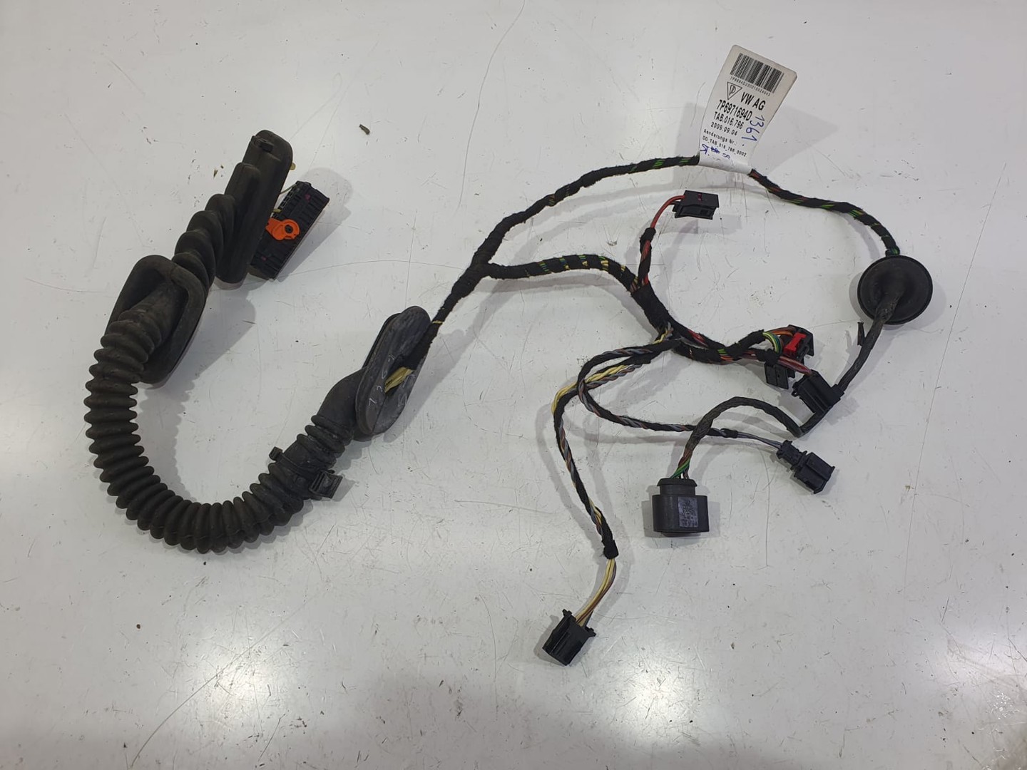 Cablaj electric usa spate stanga 7p6971694d Volkswagen Touareg 2 (7P) (2010 - 2014)