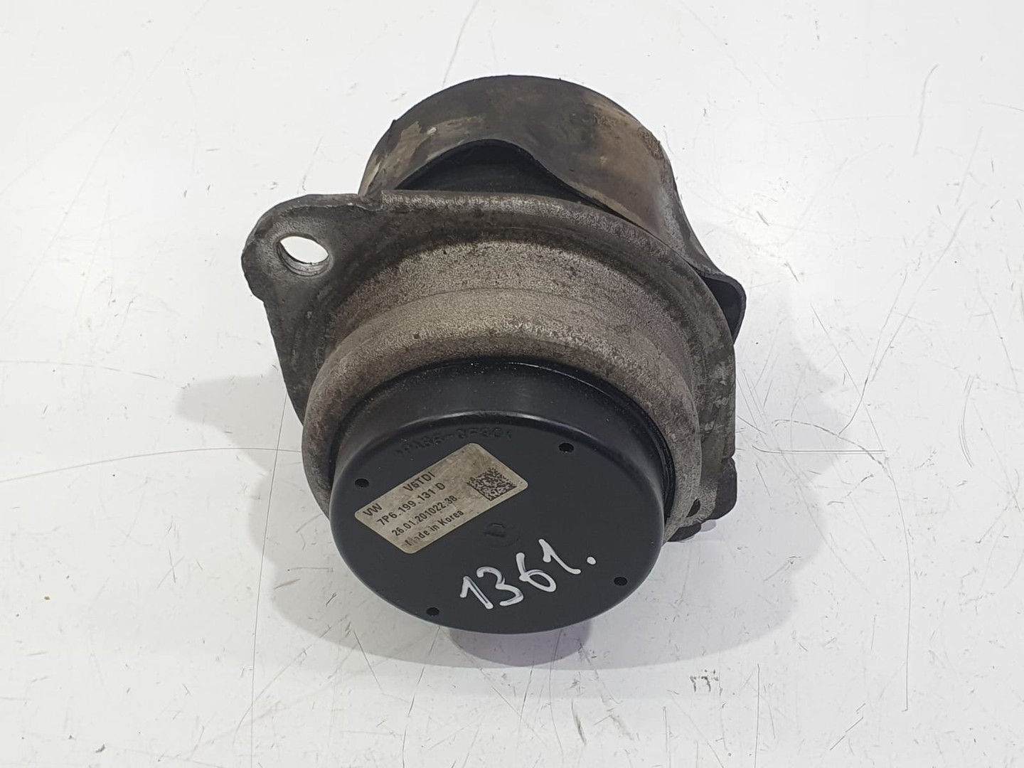 Suport motor 7p6199131d Volkswagen Touareg 2 (7P) (2010 - 2014)