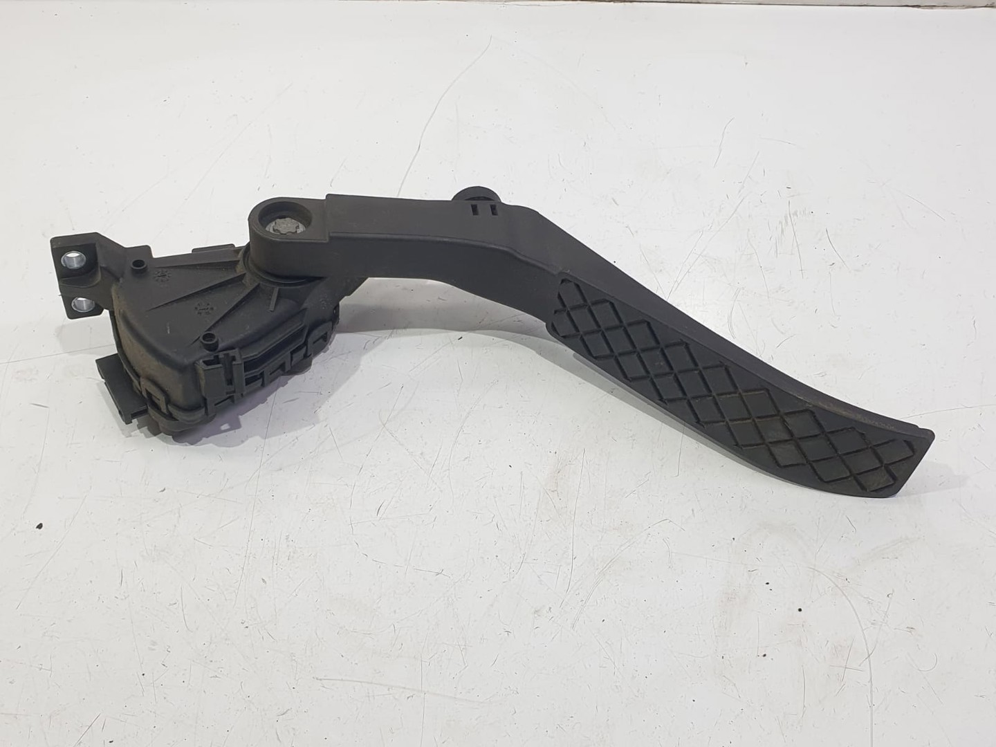 Pedala acceleratie 7L0723507d Volkswagen Touareg 2 (7P) (2010 - 2014)