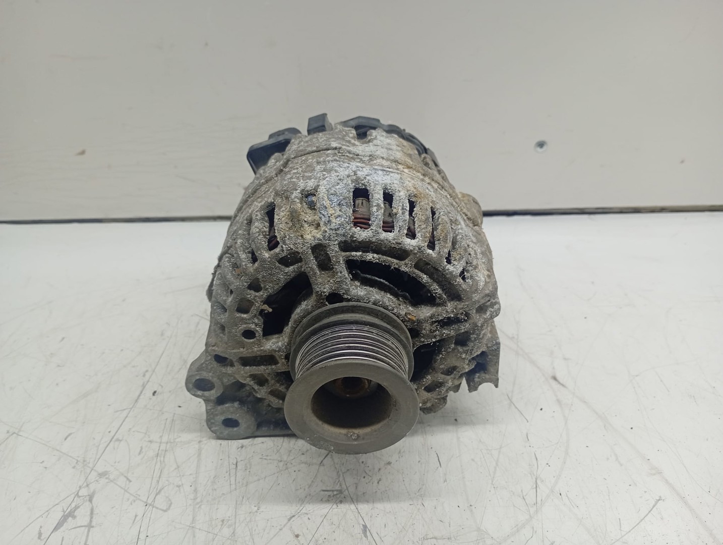 Alternator 036903024J 0124325127 Volkswagen Golf 5 (2003 - 2009)