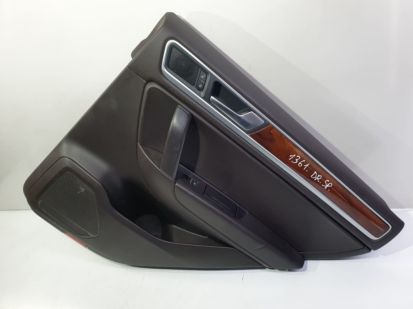 Fata usa dreapta spate Volkswagen Touareg 2 (7P) (2010 - 2014)