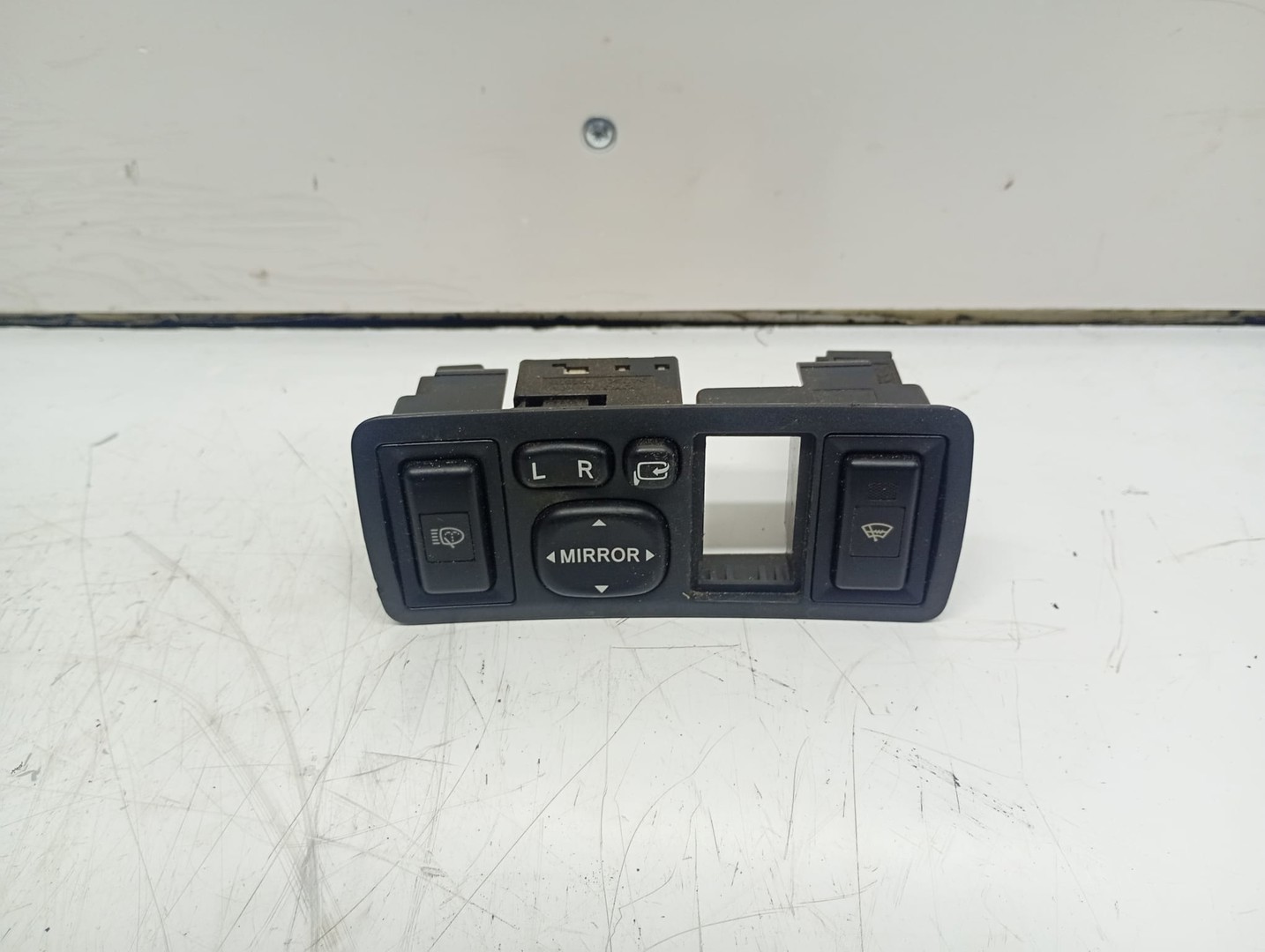Panou butoane Toyota Avensis 2 T25 (2002 - 2006)