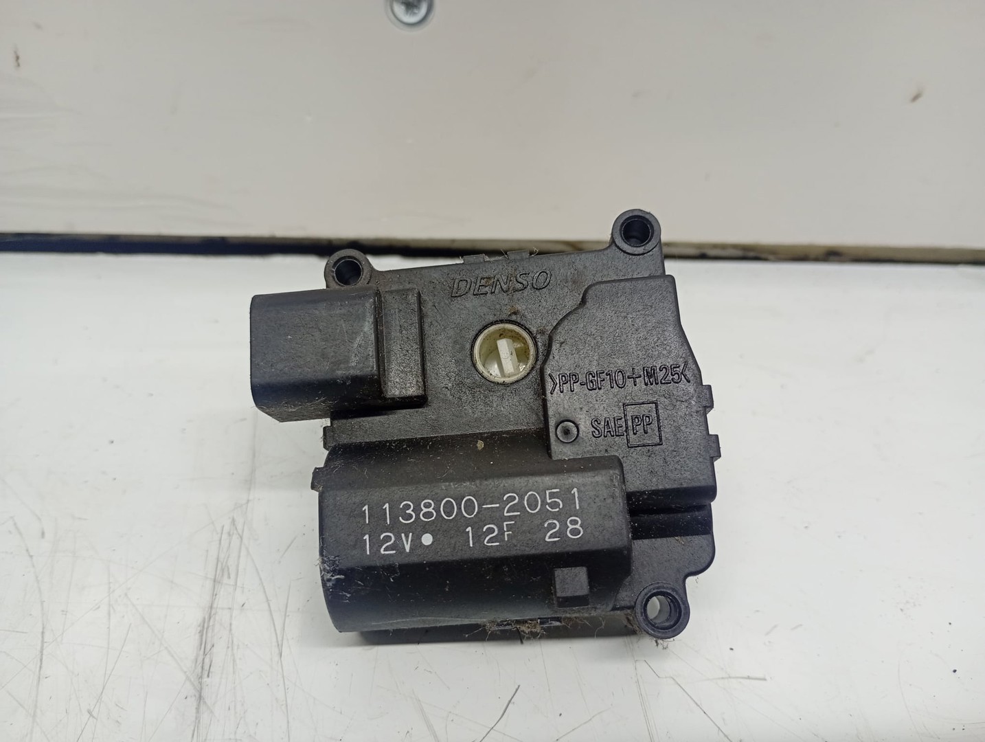 Motoras clapeta mixaj aer 113800-2051 Toyota Avensis 2 T25 (2002 - 2006)