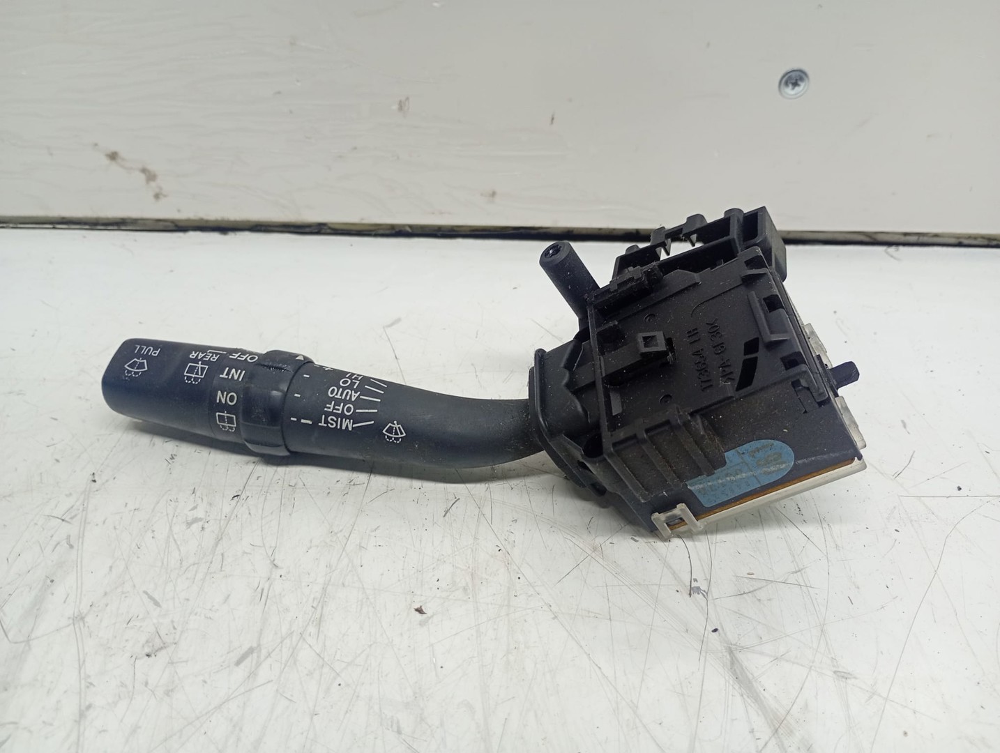 Maneta stergatoare 173654LH Toyota Avensis 2 T25 (2002 - 2006)