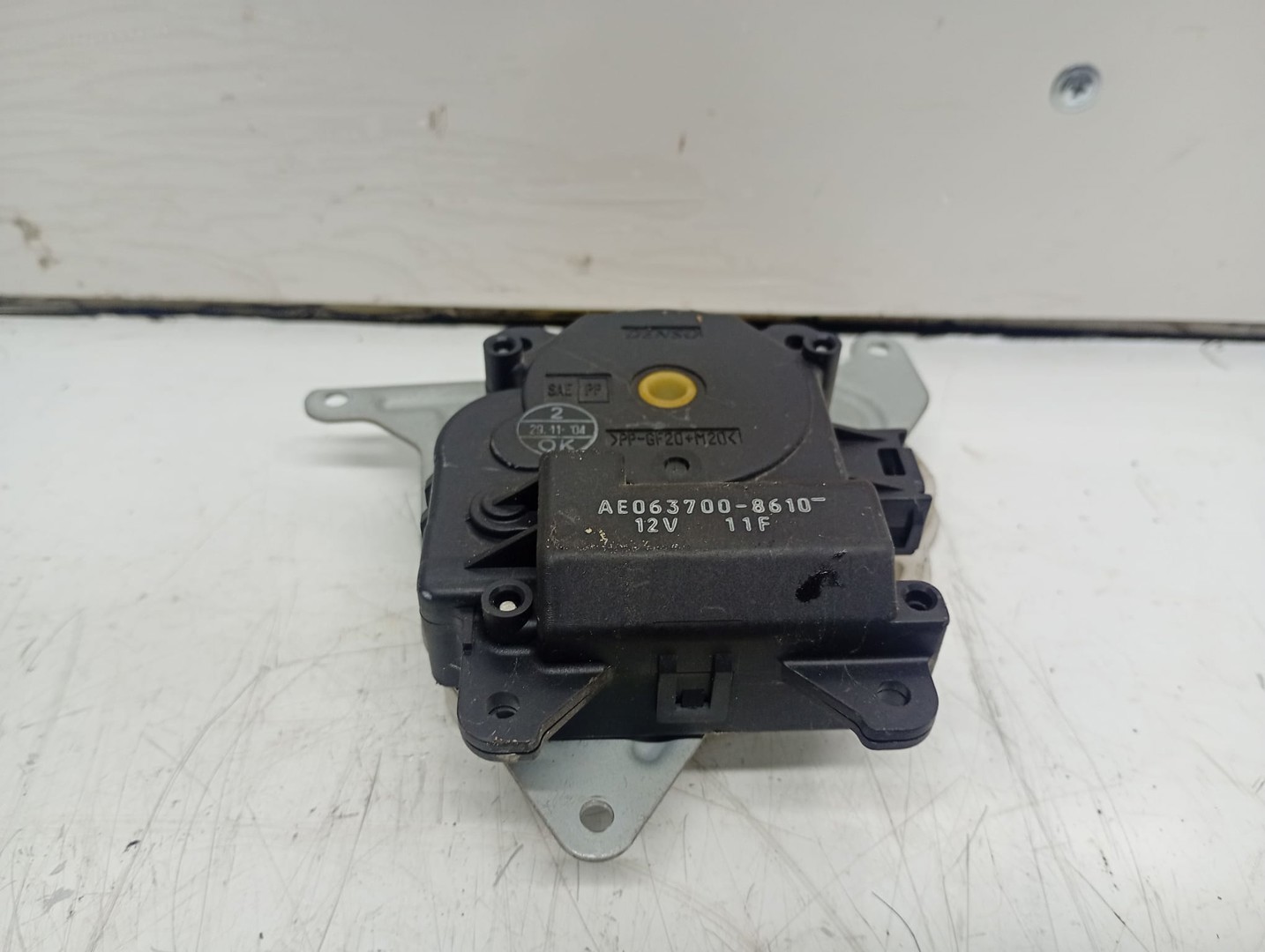 Motoras clapeta mixaj aer AE063700-8610 Toyota Avensis 2 T25 (2002 - 2006)
