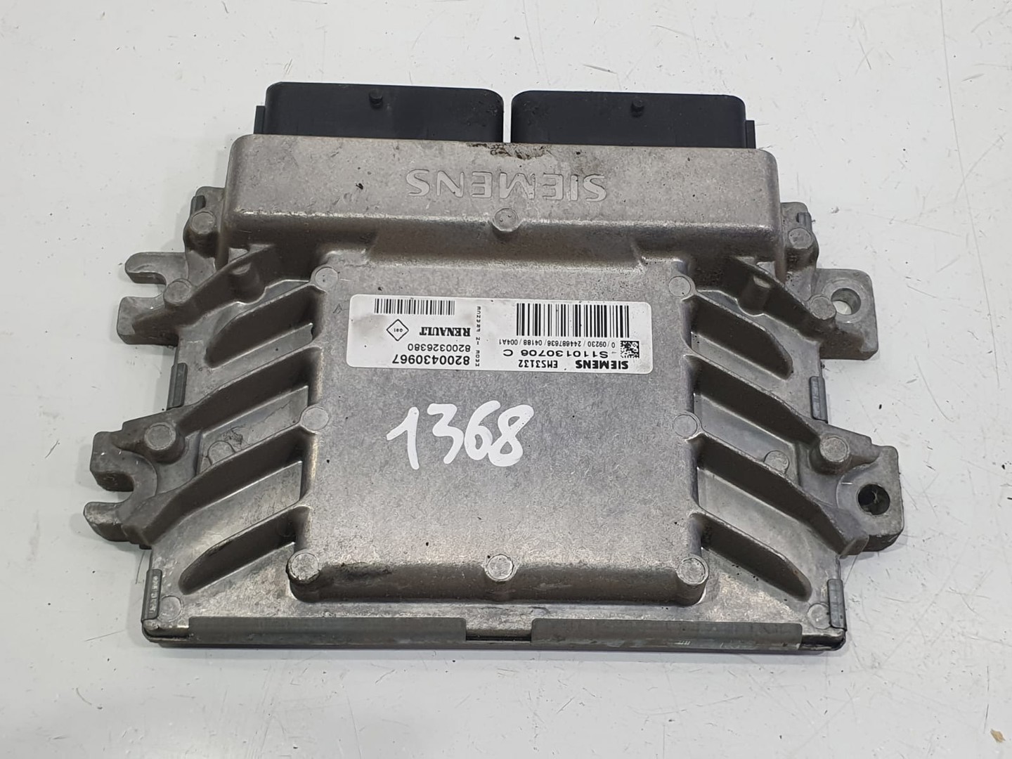 Calculator motor ECU 8200430967 Dacia Logan 1 (2004 - 2008)