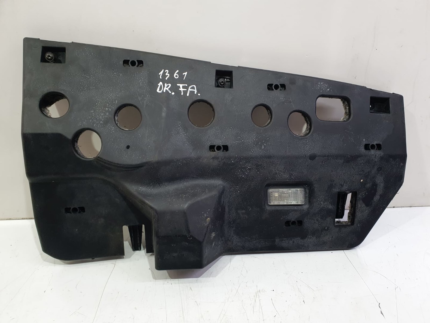 Ornament bord 7p1863082 Volkswagen Touareg 2 (7P) (2010 - 2014)