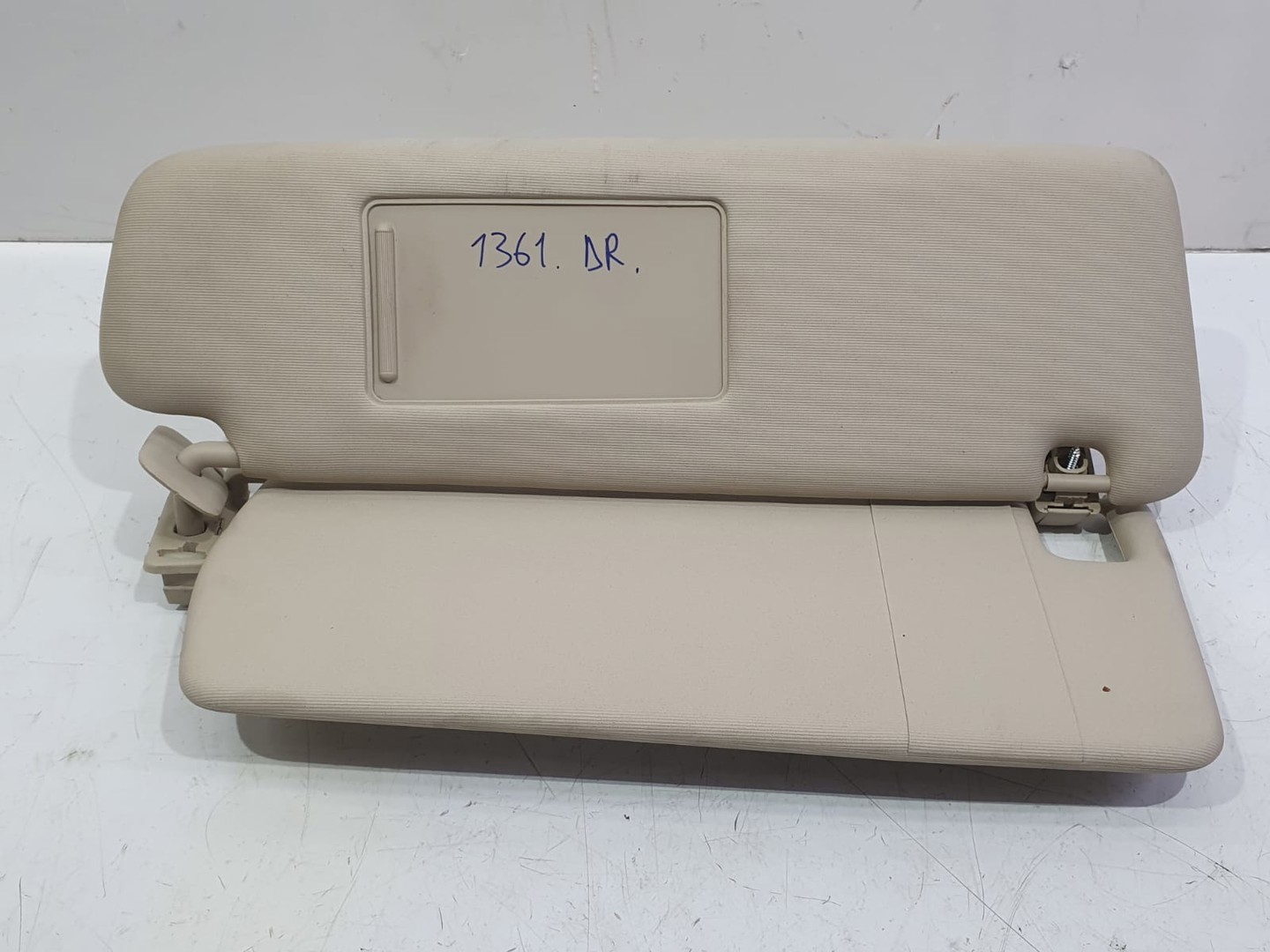 Parasolar dreapta 7p0857552 Volkswagen Touareg 2 (7P) (2010 - 2014)
