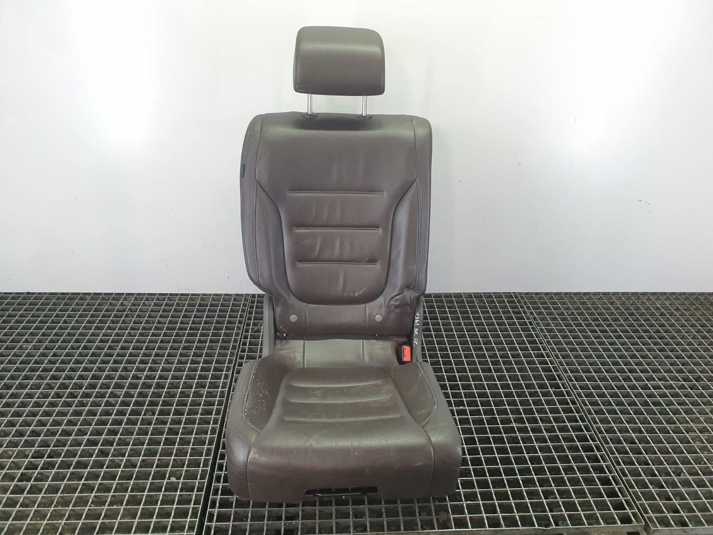 Bancheta spate Volkswagen Touareg 2 (7P) (2010 - 2014)
