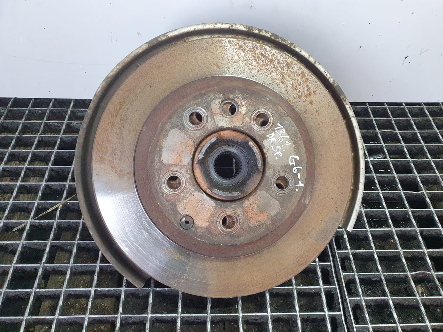 Fuzeta dreapta spate 7p0609404d Volkswagen Touareg 2 (7P) (2010 - 2014)
