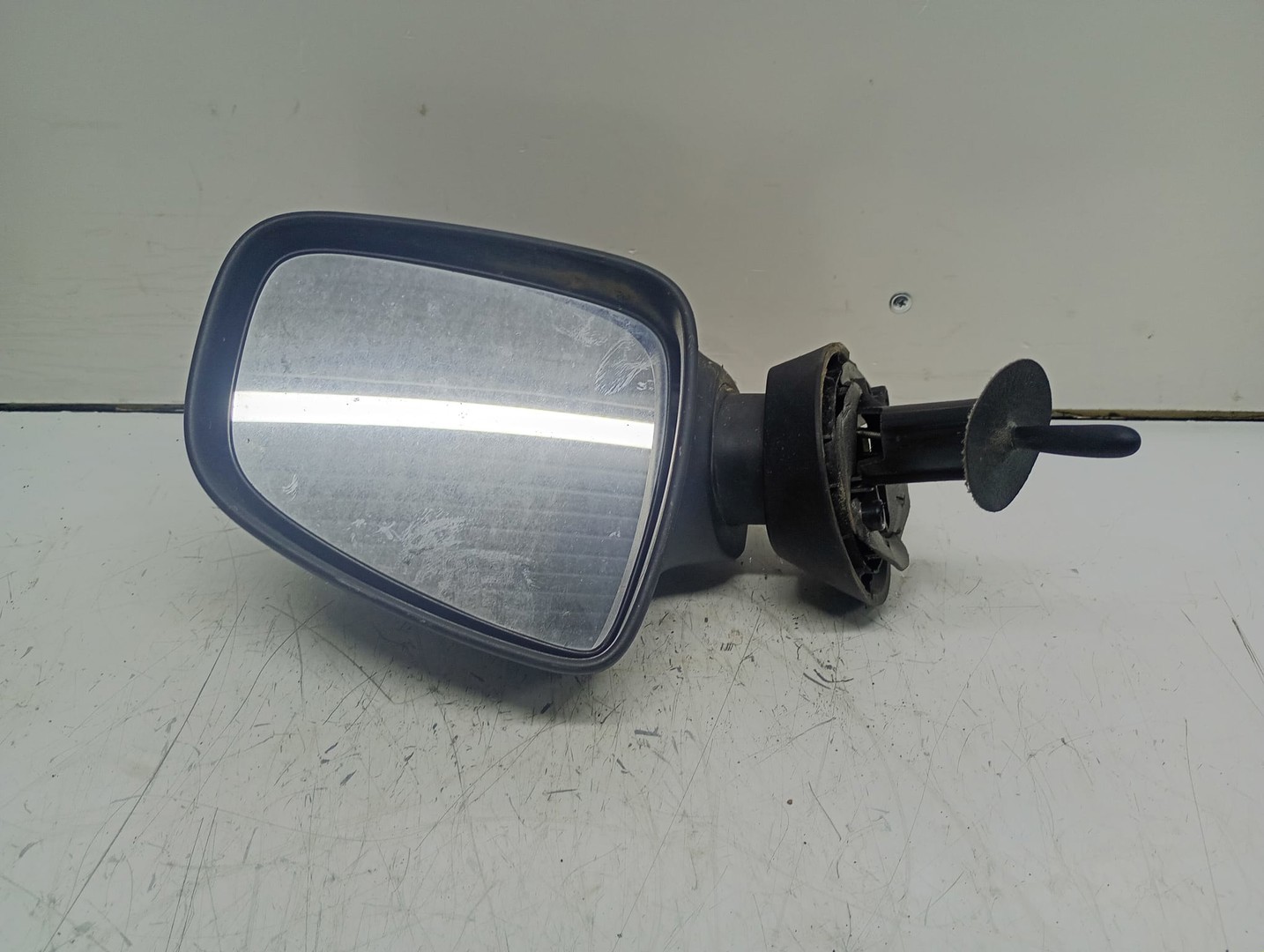 Oglinda dreapta E9024363 Dacia Sandero 1 (2008 - 2012)