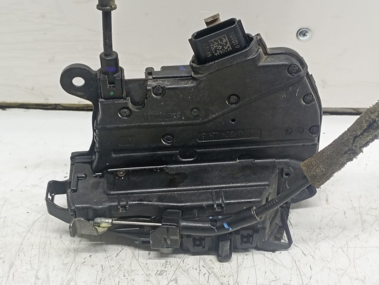 Broasca stanga spate 825039554R Renault Clio 5 (2019 - 2023)