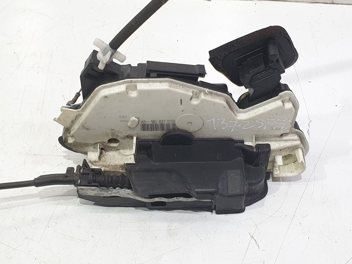 Broasca stanga fata 5k1837015b Volkswagen Golf 6 (2008 - 2015)