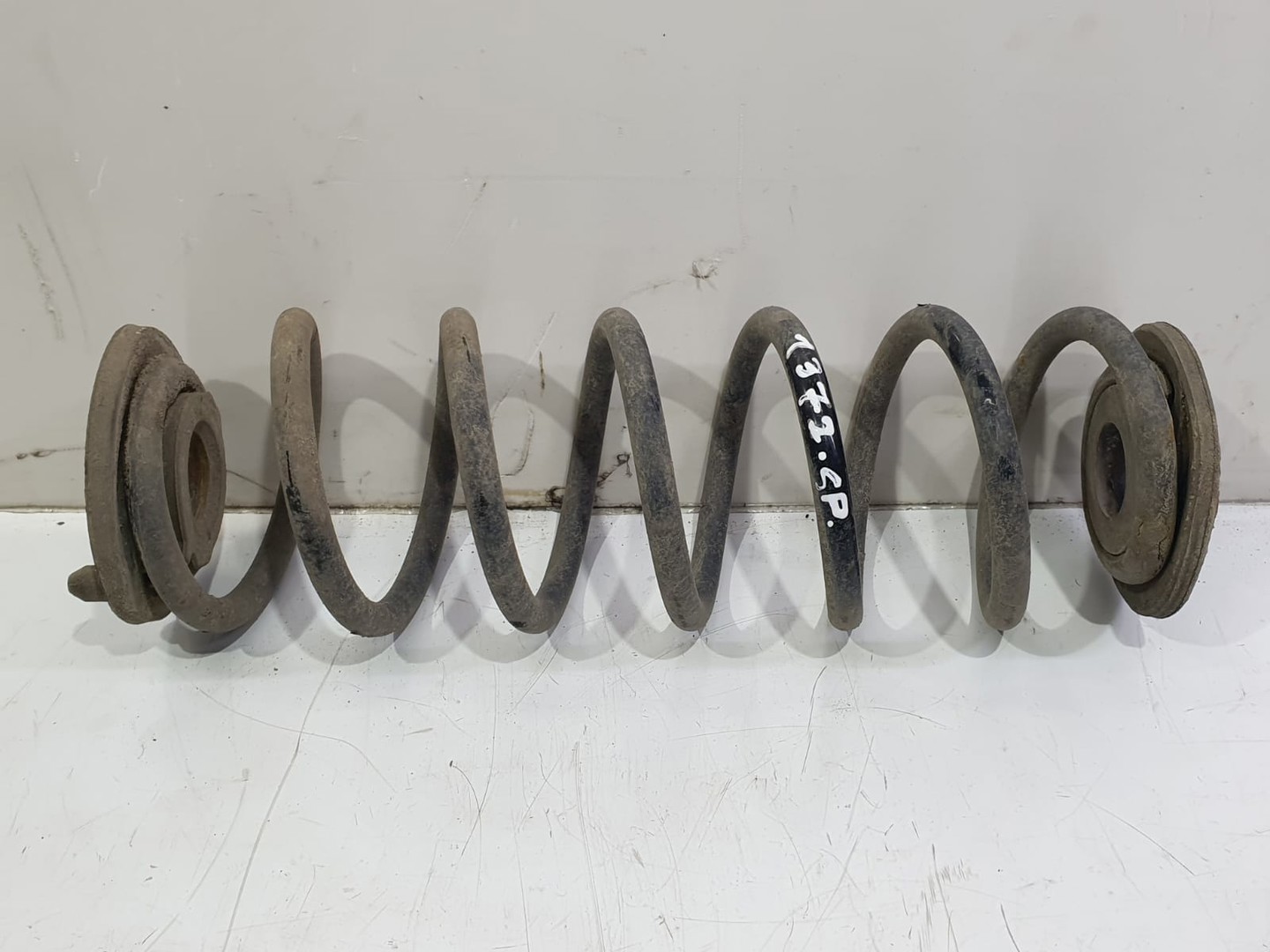 Arc suspensie spate Volkswagen Golf 6 (2008 - 2015)