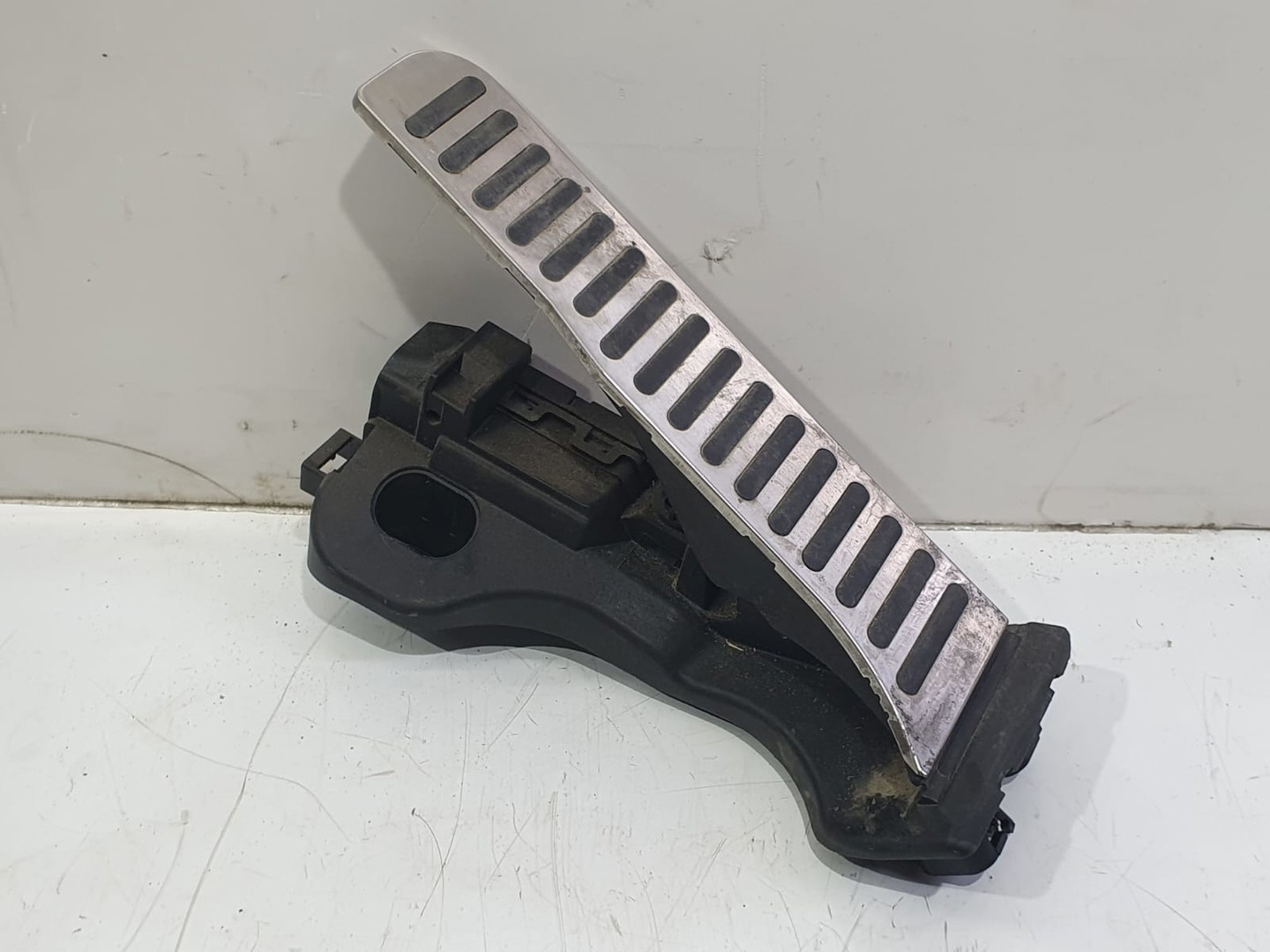 Pedala acceleratie 1k1721503an Volkswagen Golf 6 (2008 - 2015)