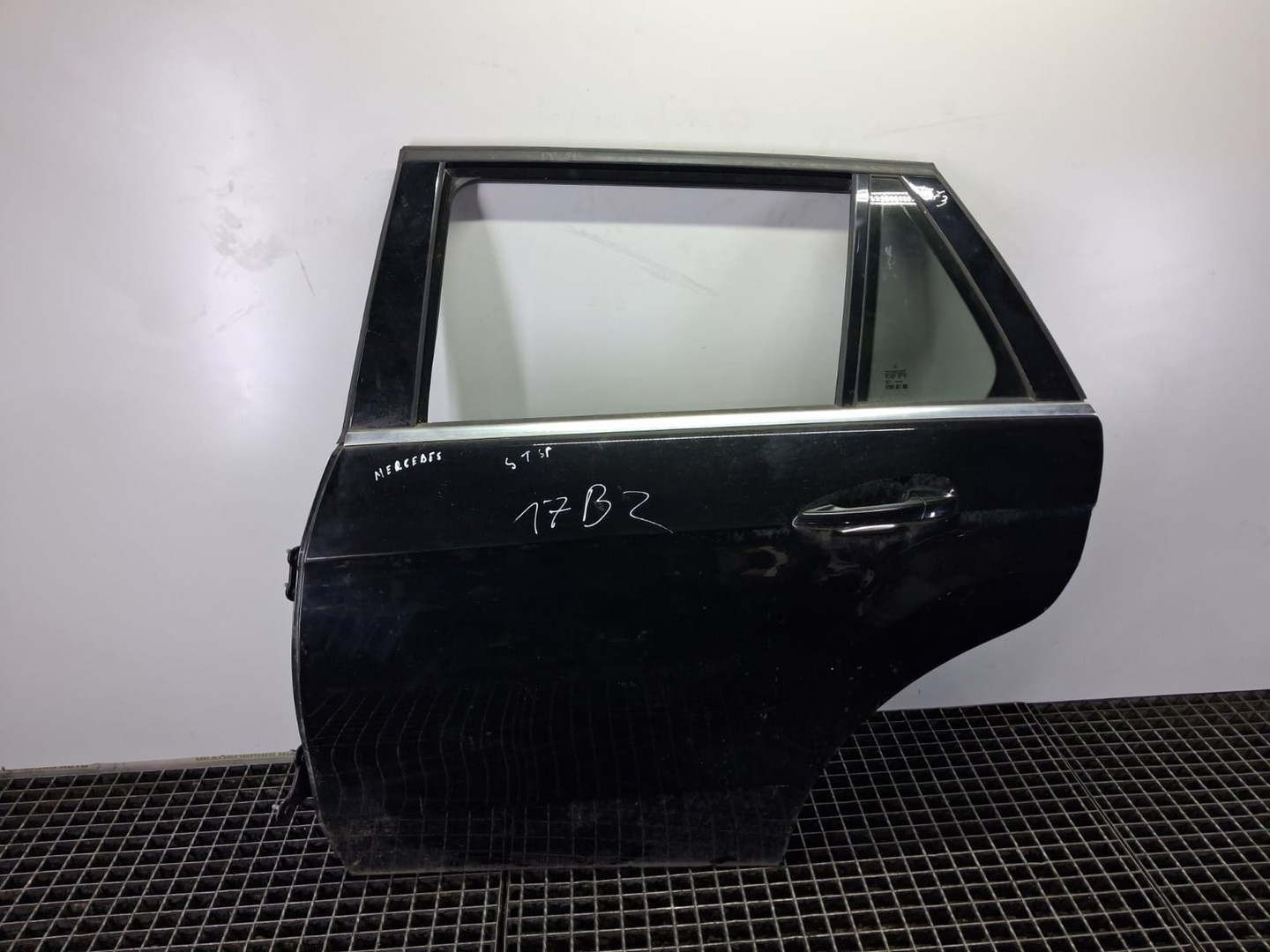 Usa stanga spate Mercedes Benz E-Class W212 (2009 - 2013)