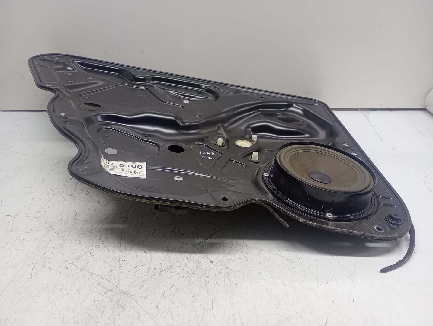 Macara geam stanga spate 3C4839755H Volkswagen Passat B6 (2005 - 2010)