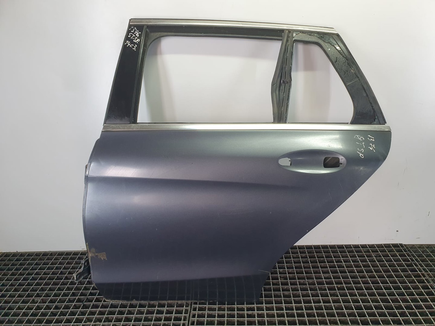 Usa stanga spate Mercedes Benz C-Class W205/S205/C205 (2014 - 2018)