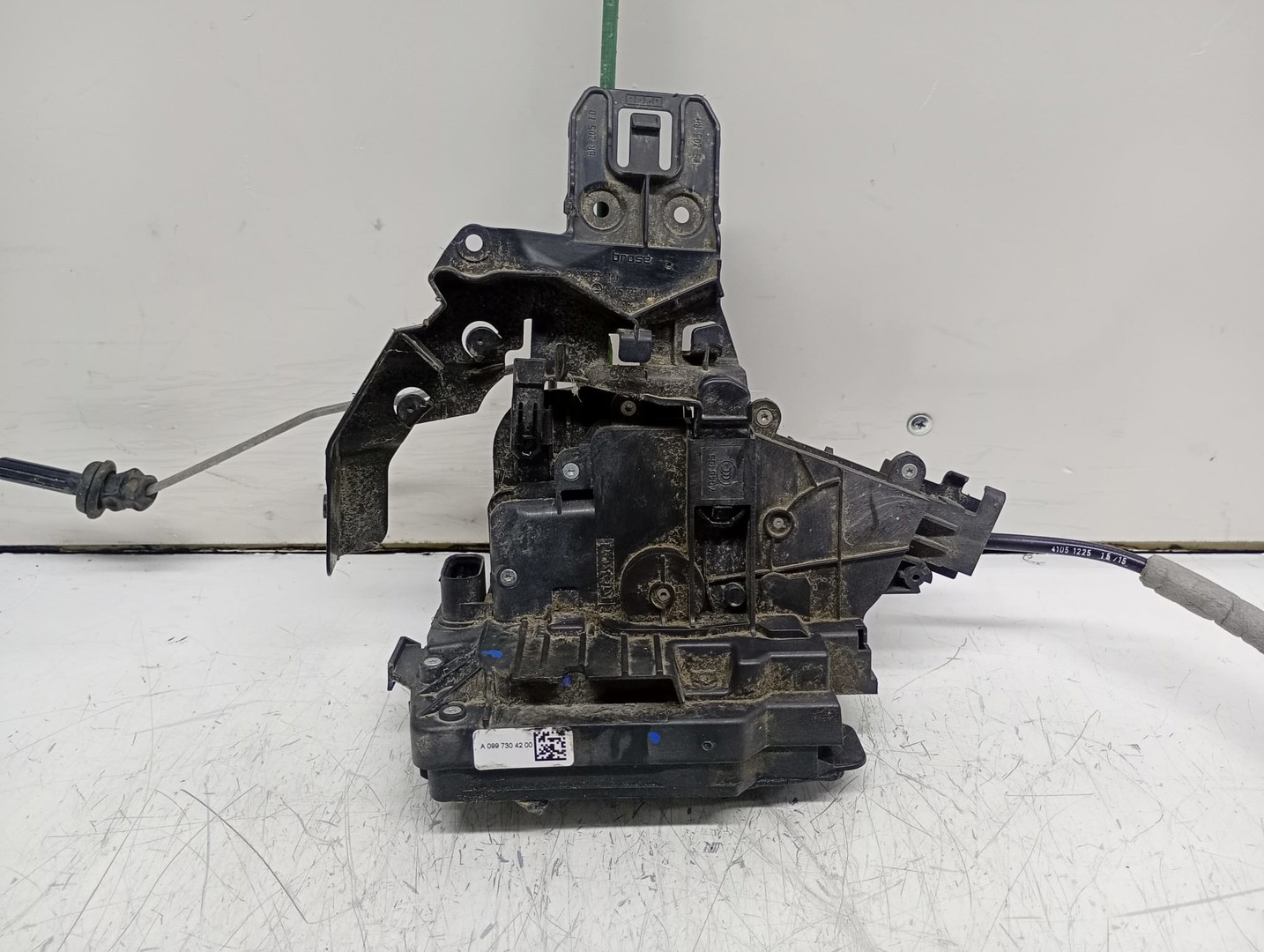 Broasca dreapta spate A0997304200 Mercedes Benz C-Class W205/S205/C205 (2014 - 2018)