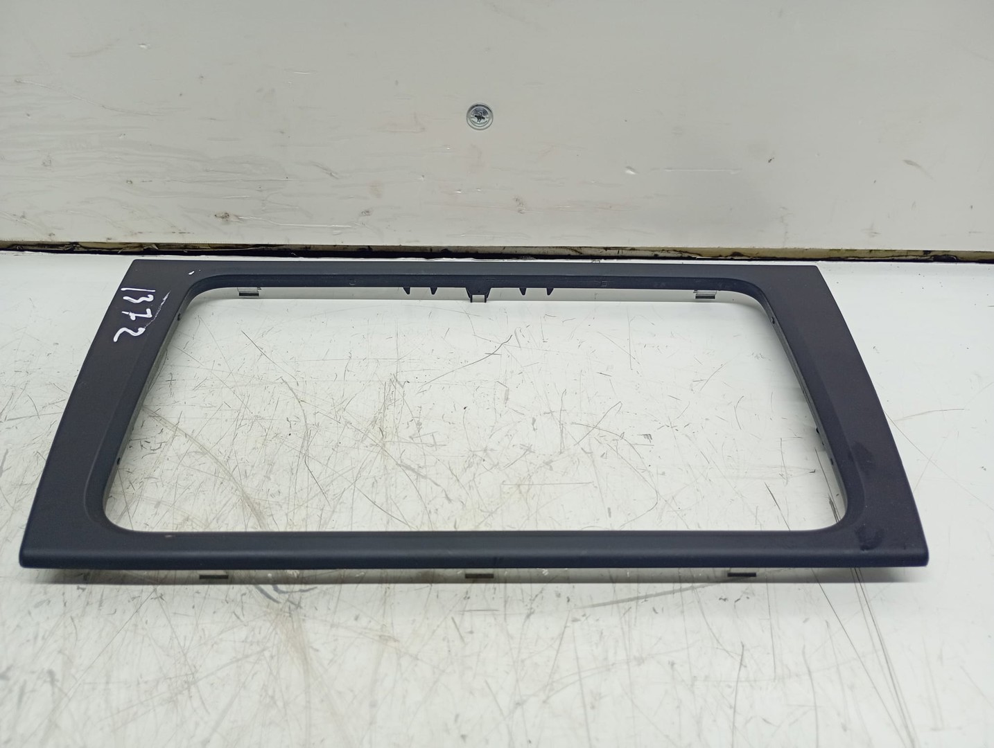 Ornament bord 5K0858063 Volkswagen Golf 6 (2008 - 2015)