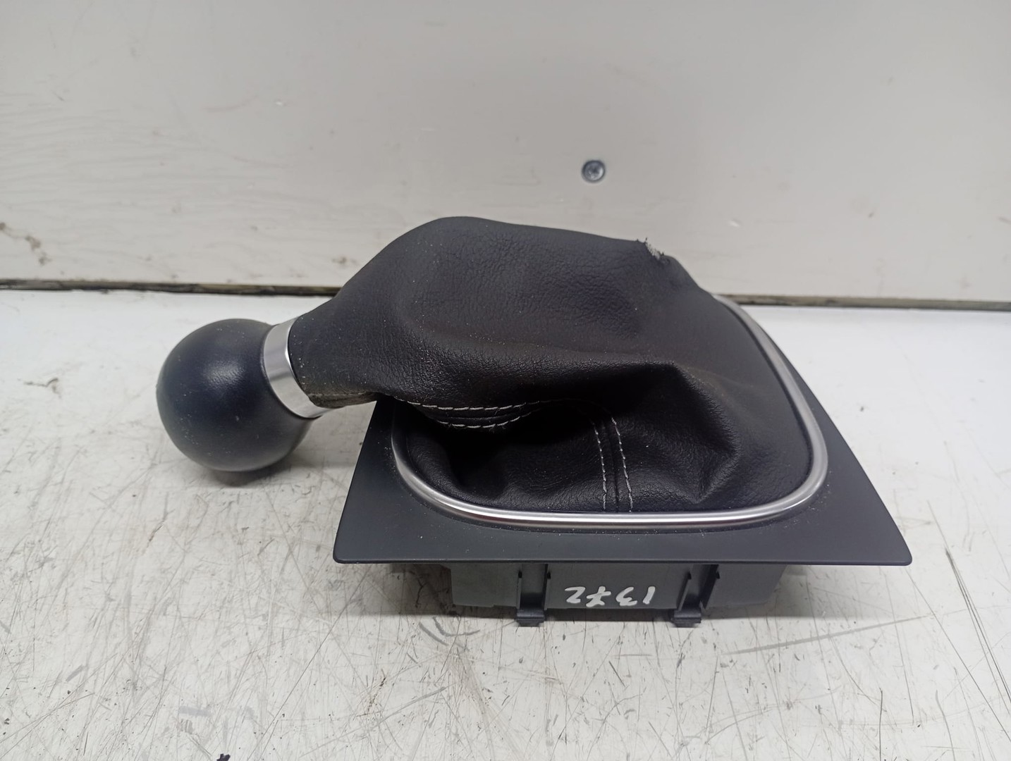 Nuca schimbator viteze 1K0711113 Volkswagen Golf 6 (2008 - 2015)
