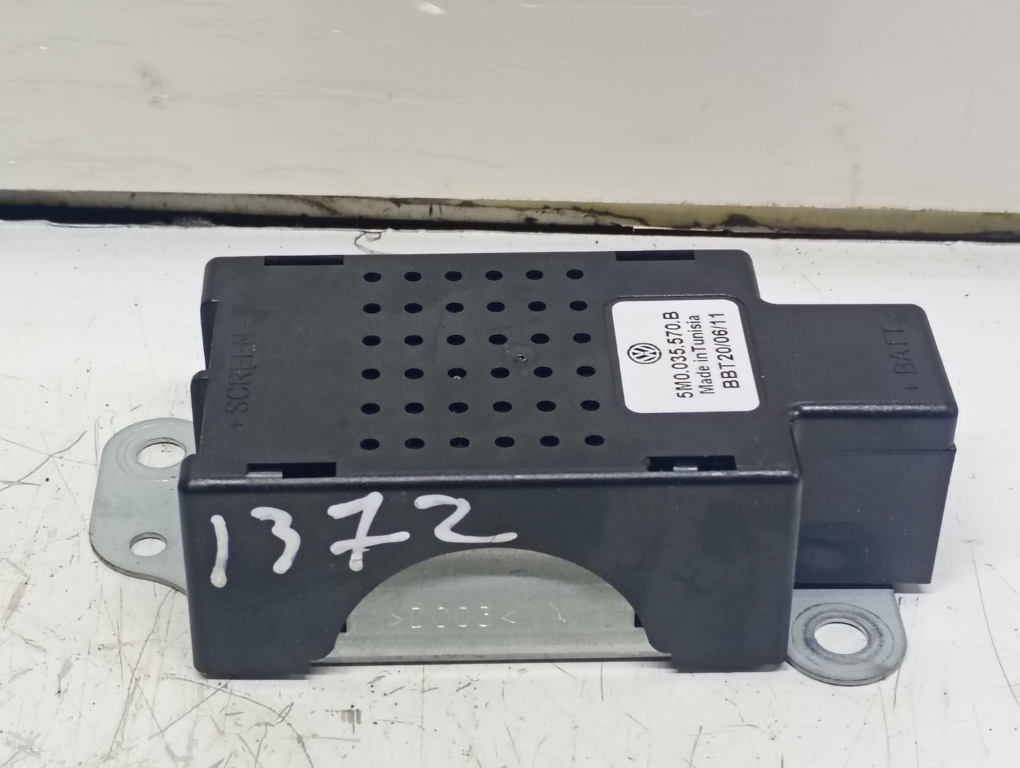 Amplificator antena 5M0035570B Volkswagen Golf 6 (2008 - 2015)