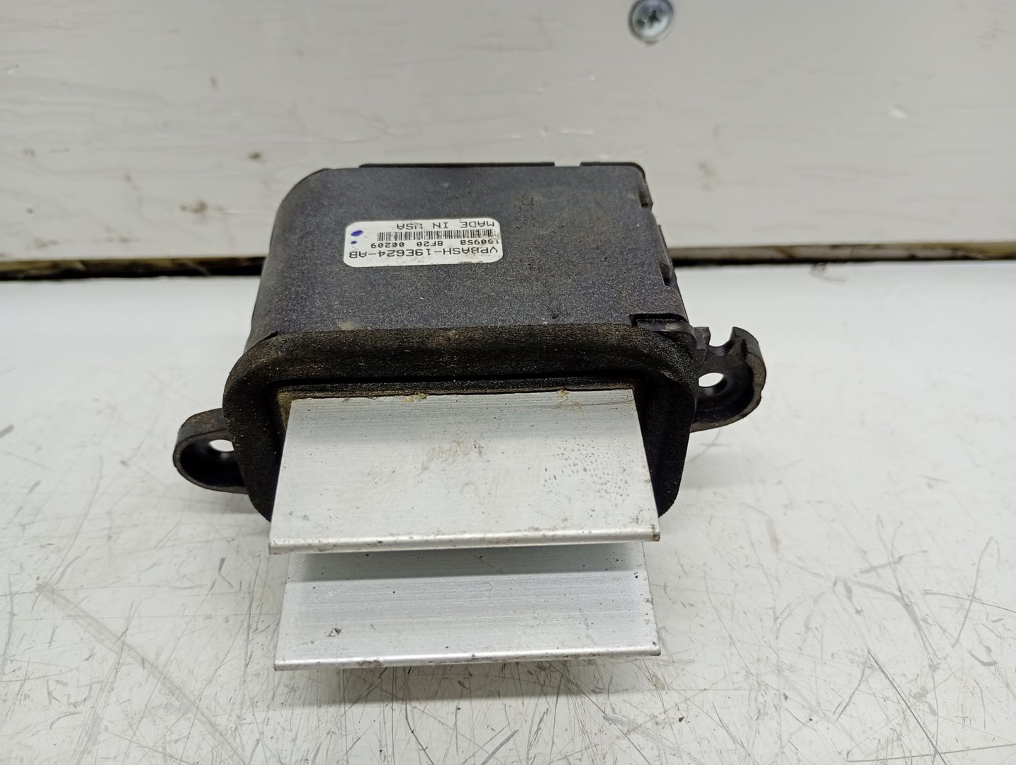 Rezistenta trepte 19E624-AB Ford Mondeo MK3 (2000 - 2003)