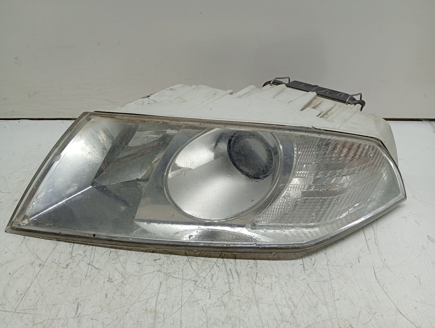 Far stanga 00HR00DC Skoda Octavia 1 (facelift) (2000 - 2010)