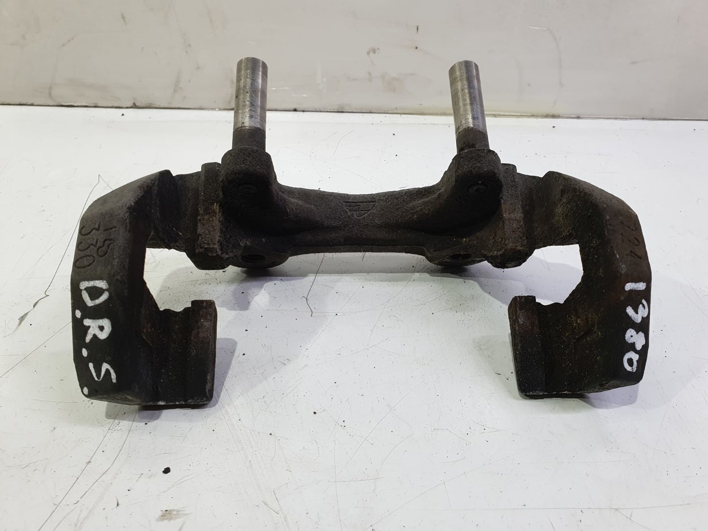Suport etrier dreapta spate Mercedes Benz ML W164 (2005 - 2008)
