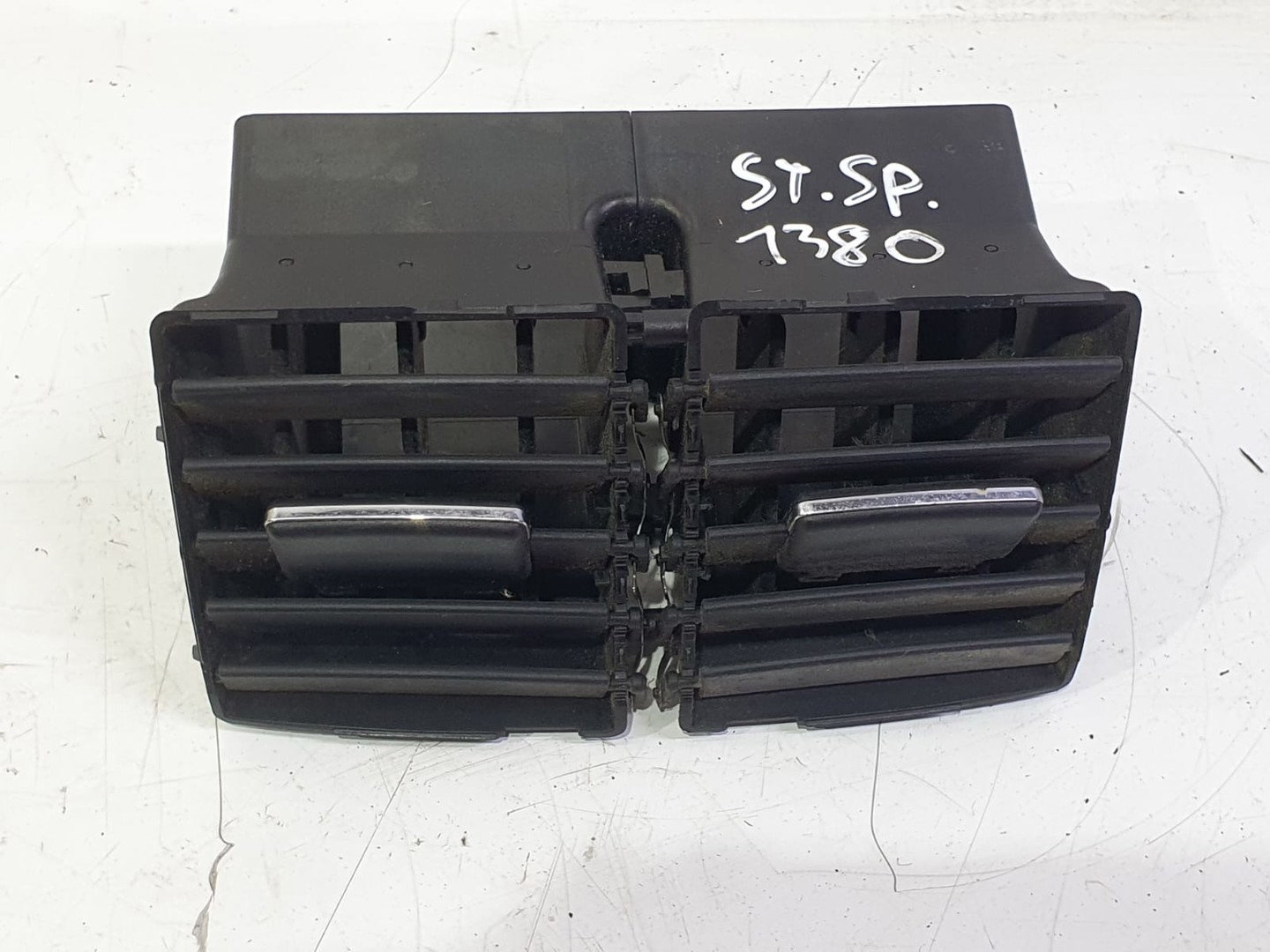 Grila ventilatie bord a1648300454 Mercedes Benz ML W164 (2005 - 2008)