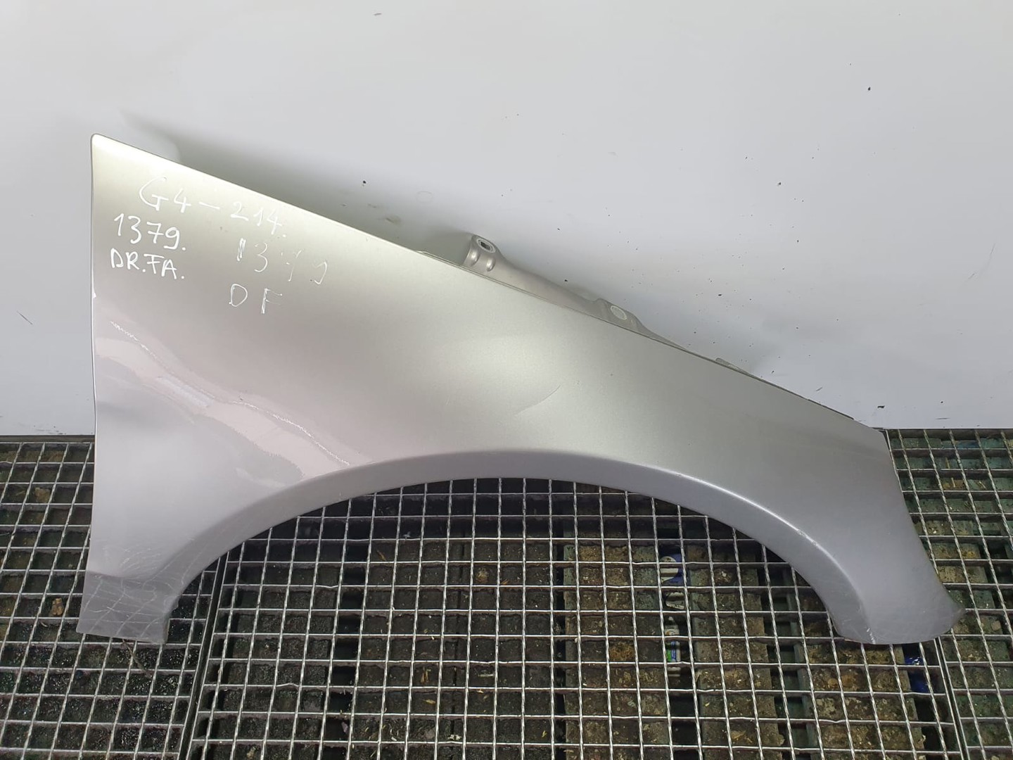 Aripa dreapta fata Mercedes Benz R-Class W251 (2005 - 2010)
