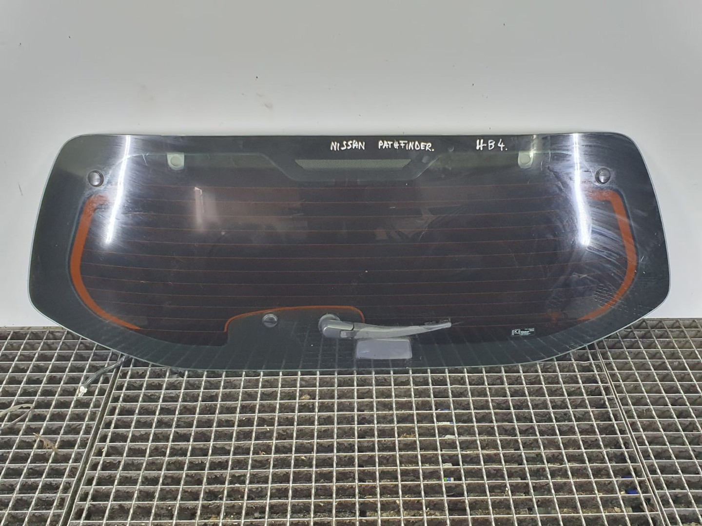 Luneta Nissan Pathfinder R51 (2004 - 2010)