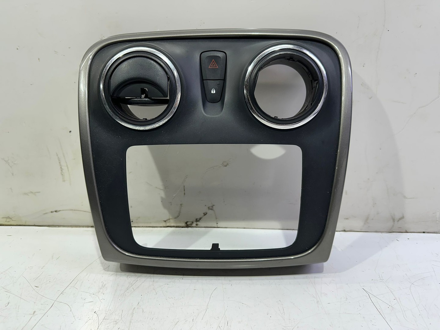 Ornament interior 682601926r Dacia Logan 2 (2013 - 2016)