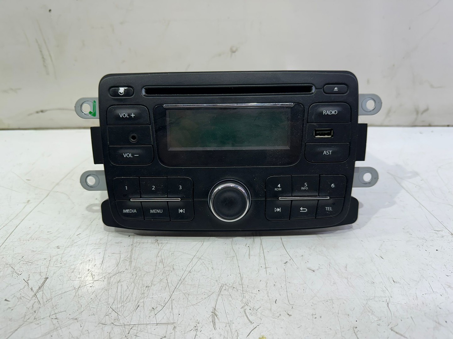 Radio cd 281155248r Dacia Logan 2 (2013 - 2016)