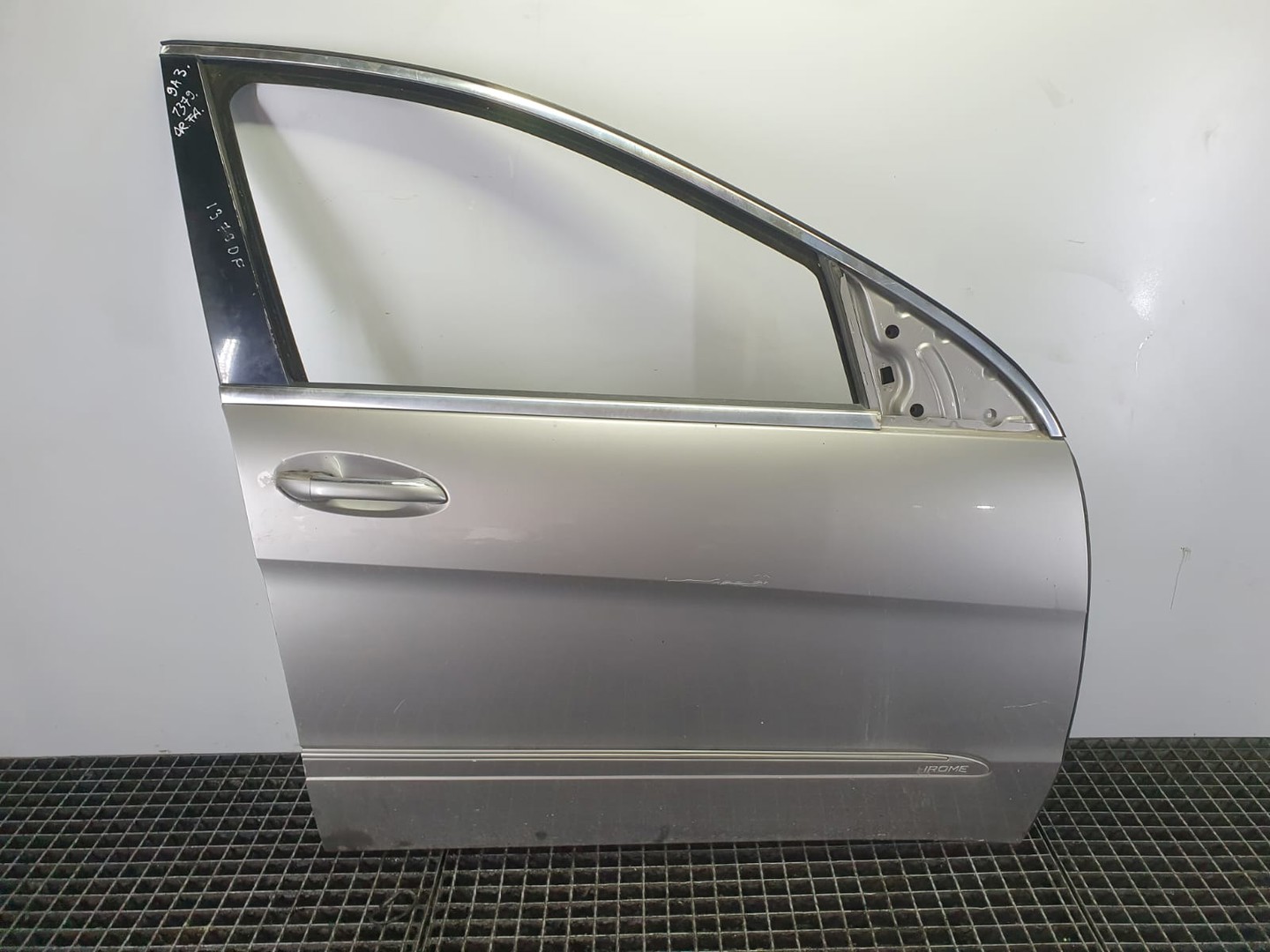 Usa dreapta fata Mercedes Benz R-Class W251 (2005 - 2010)