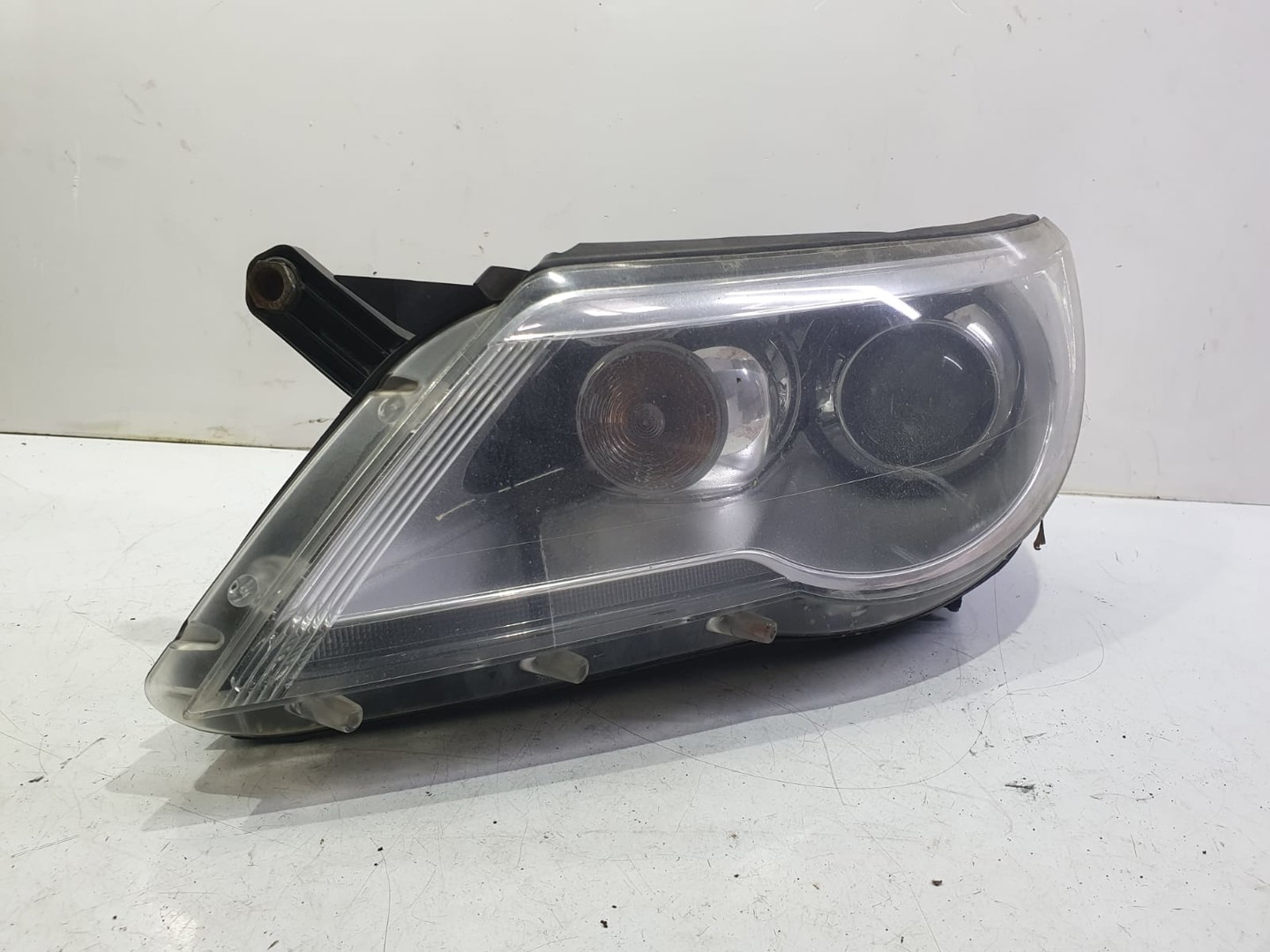 Far stanga 7L6941329b Volkswagen Touareg 1 (7L) (facelift) (2007 - 2010)