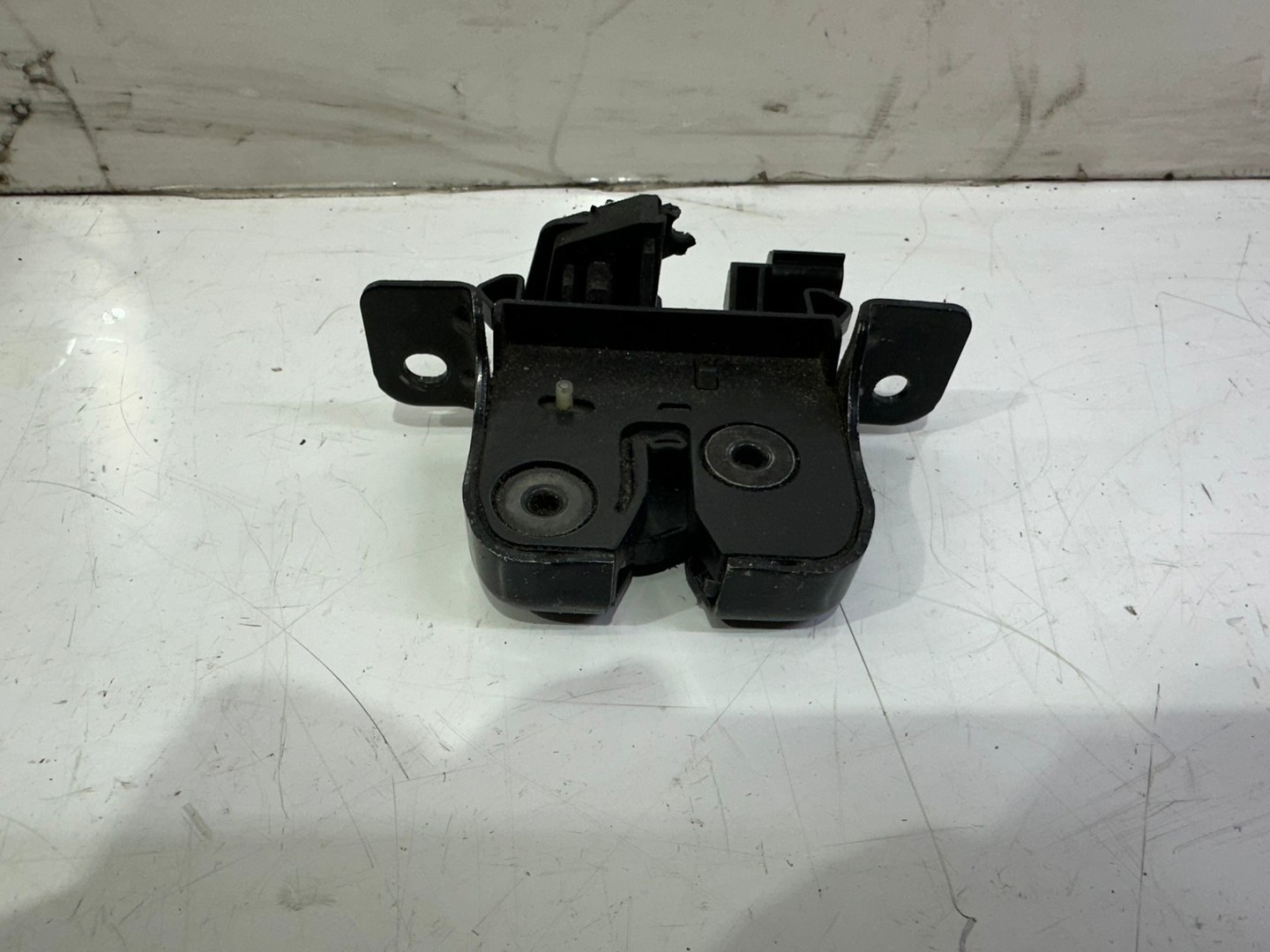 Broasca haion 905037230r Dacia Logan 2 (2013 - 2016)