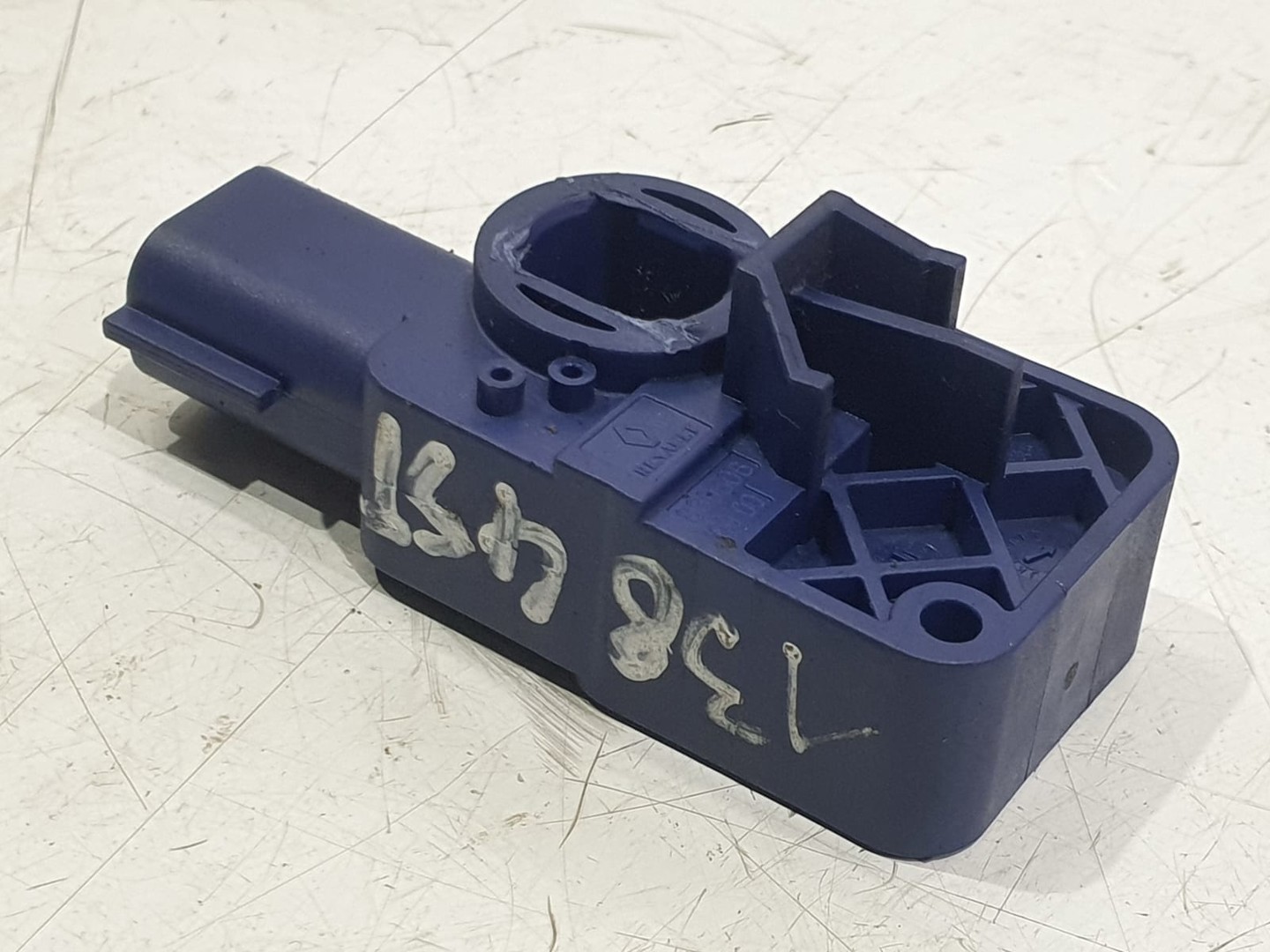 Senzor impact 988304337r Dacia Logan 2 (2013 - 2016)