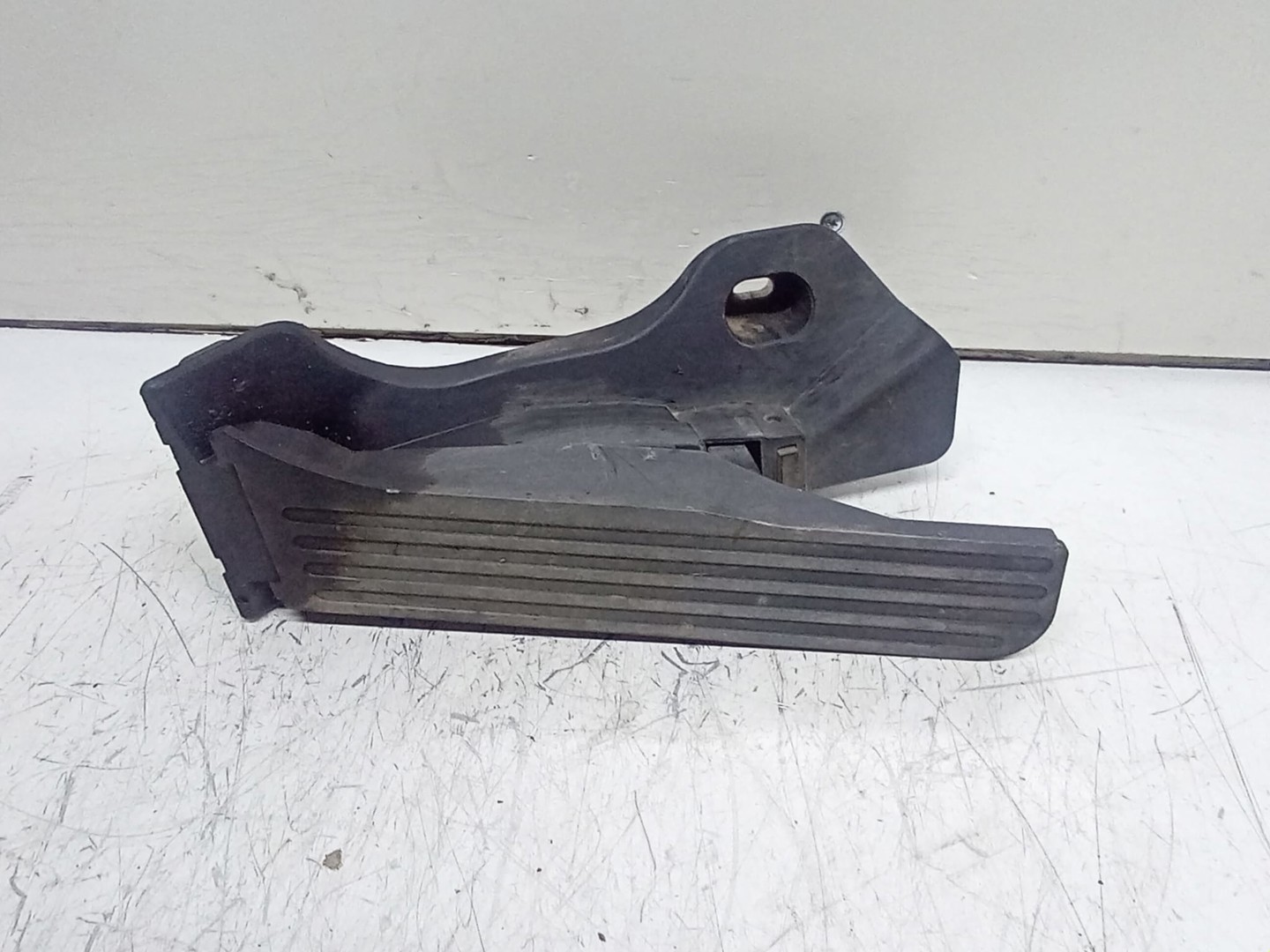 Pedala acceleratie 65101011 Volkswagen Golf 5 (2003 - 2009)