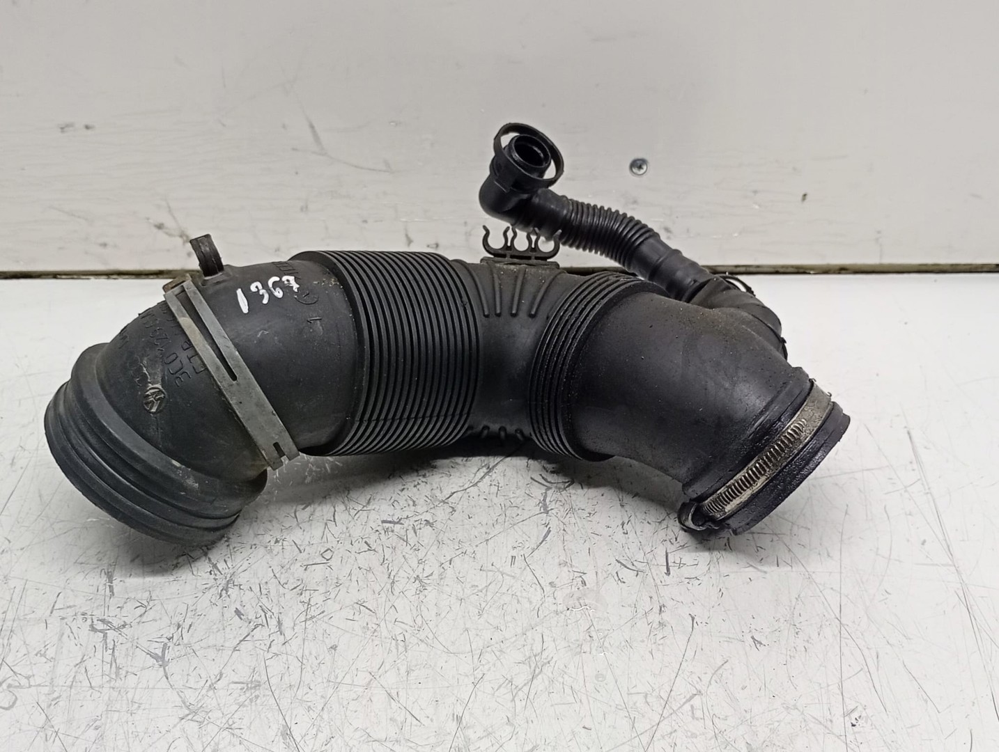 Tub admisie 3c0129654 Volkswagen Passat B6 (2005 - 2010)