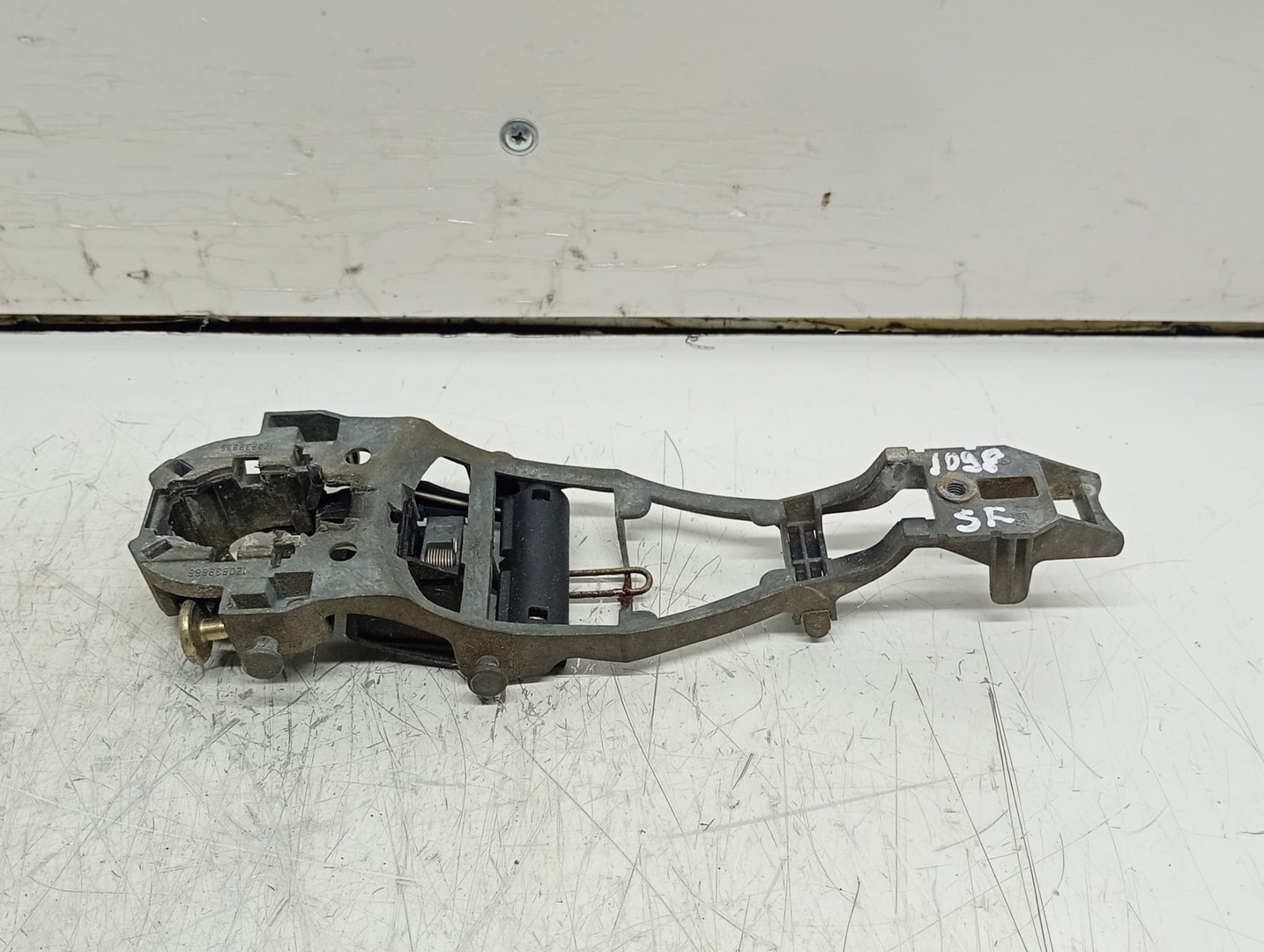 Suport maner exterior 1Z0839886 Volkswagen Golf 5 (2003 - 2009)
