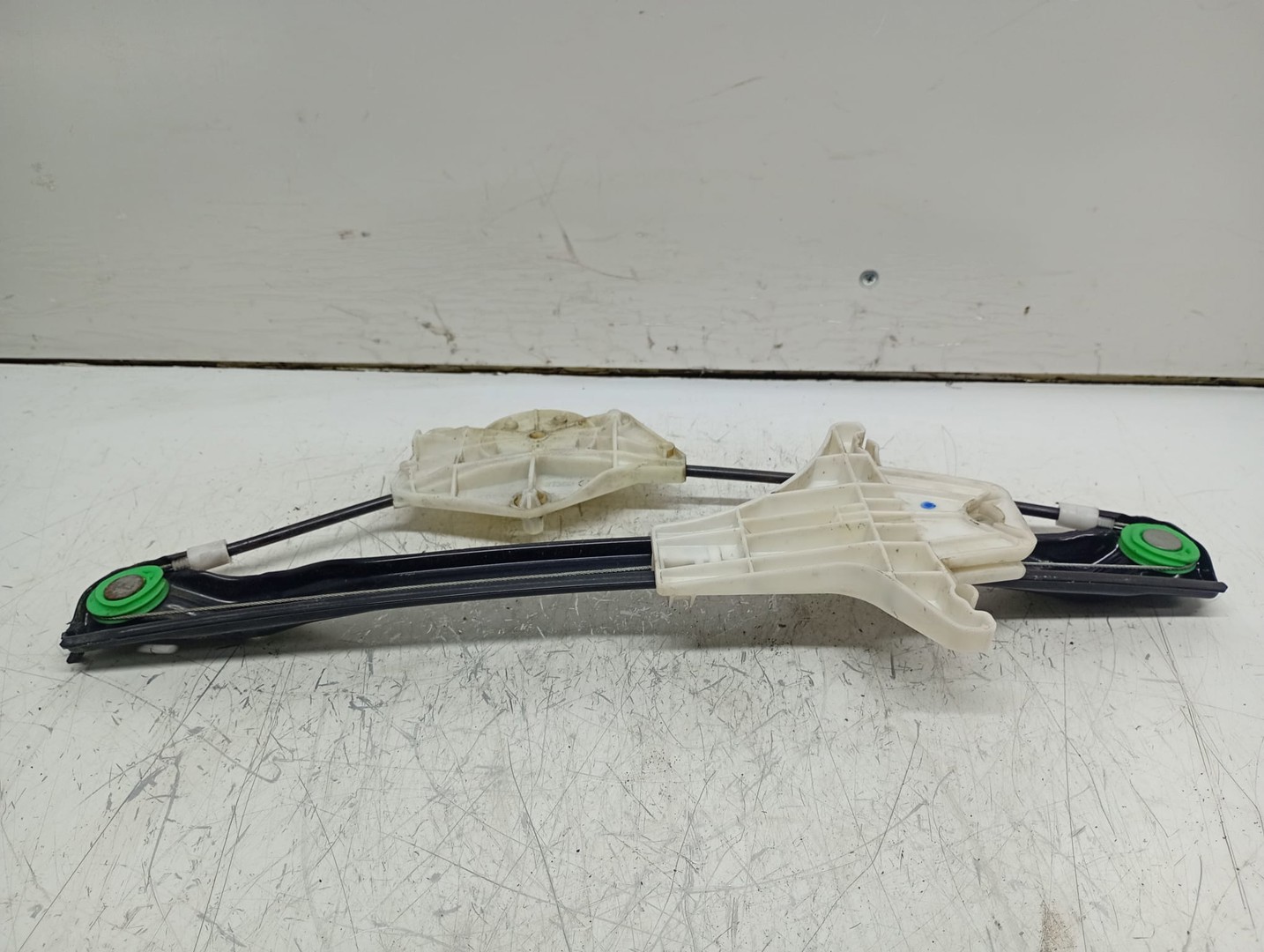 Macara geam stanga spate Volkswagen Golf 5 (2003 - 2009)